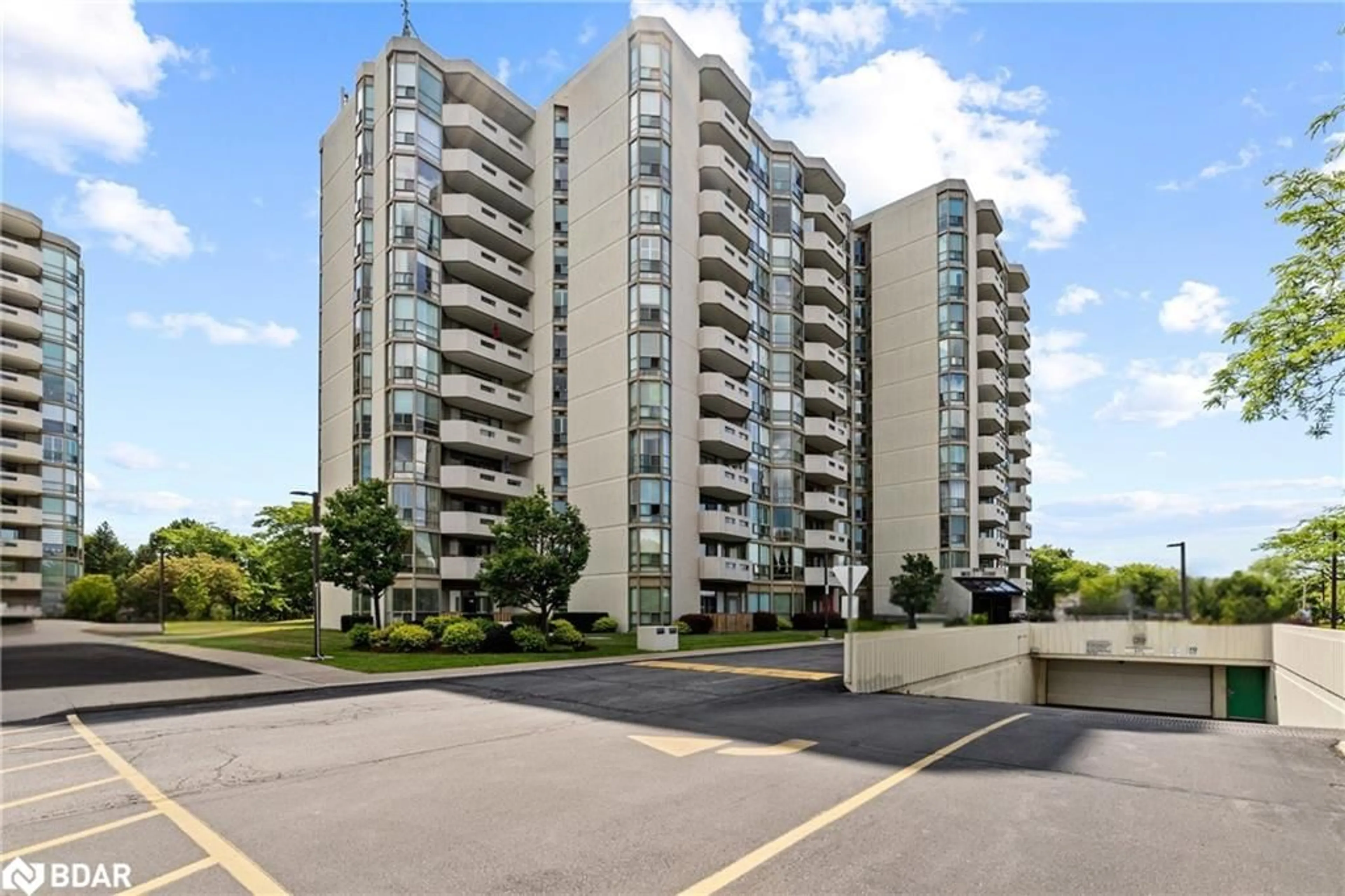 Unknown for 5070 Pinedale Ave #804, Burlington Ontario L7L 5V6