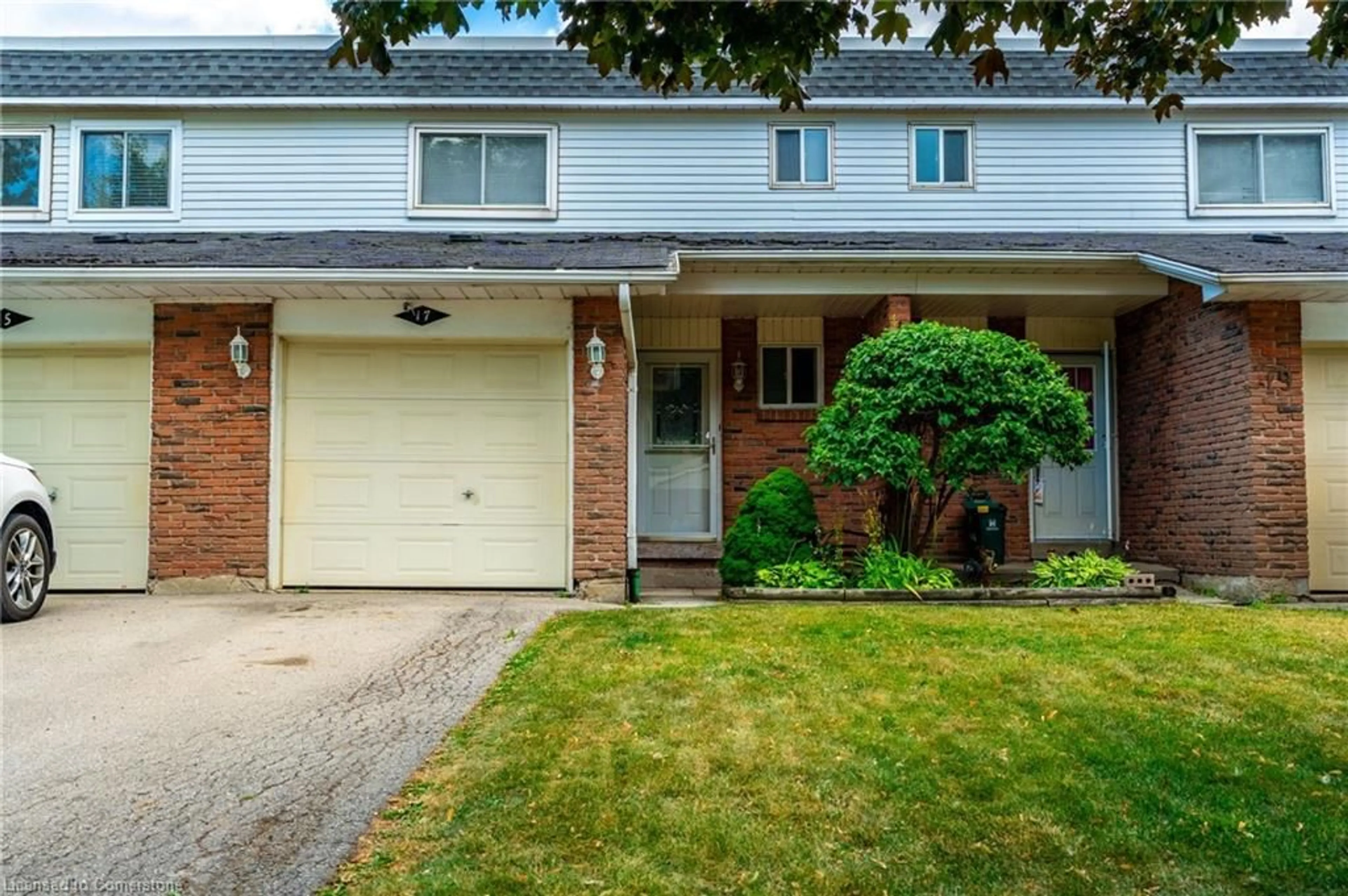 Home with brick exterior material, street for 17 Huntsville St, Hamilton Ontario L9A 4X1