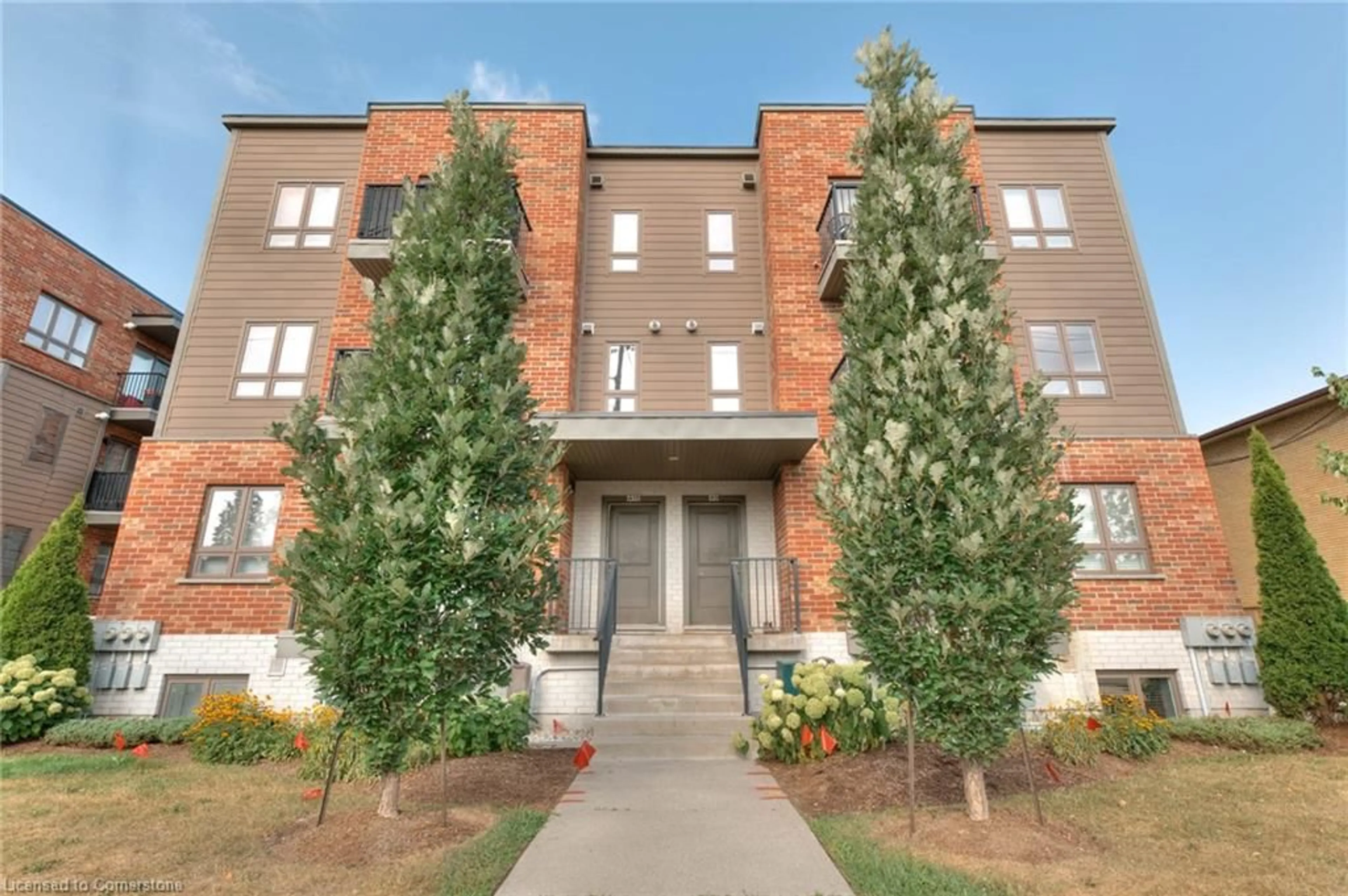 Home with brick exterior material, building for 361 Lancaster St #A14, Kitchener Ontario N2H 4V4