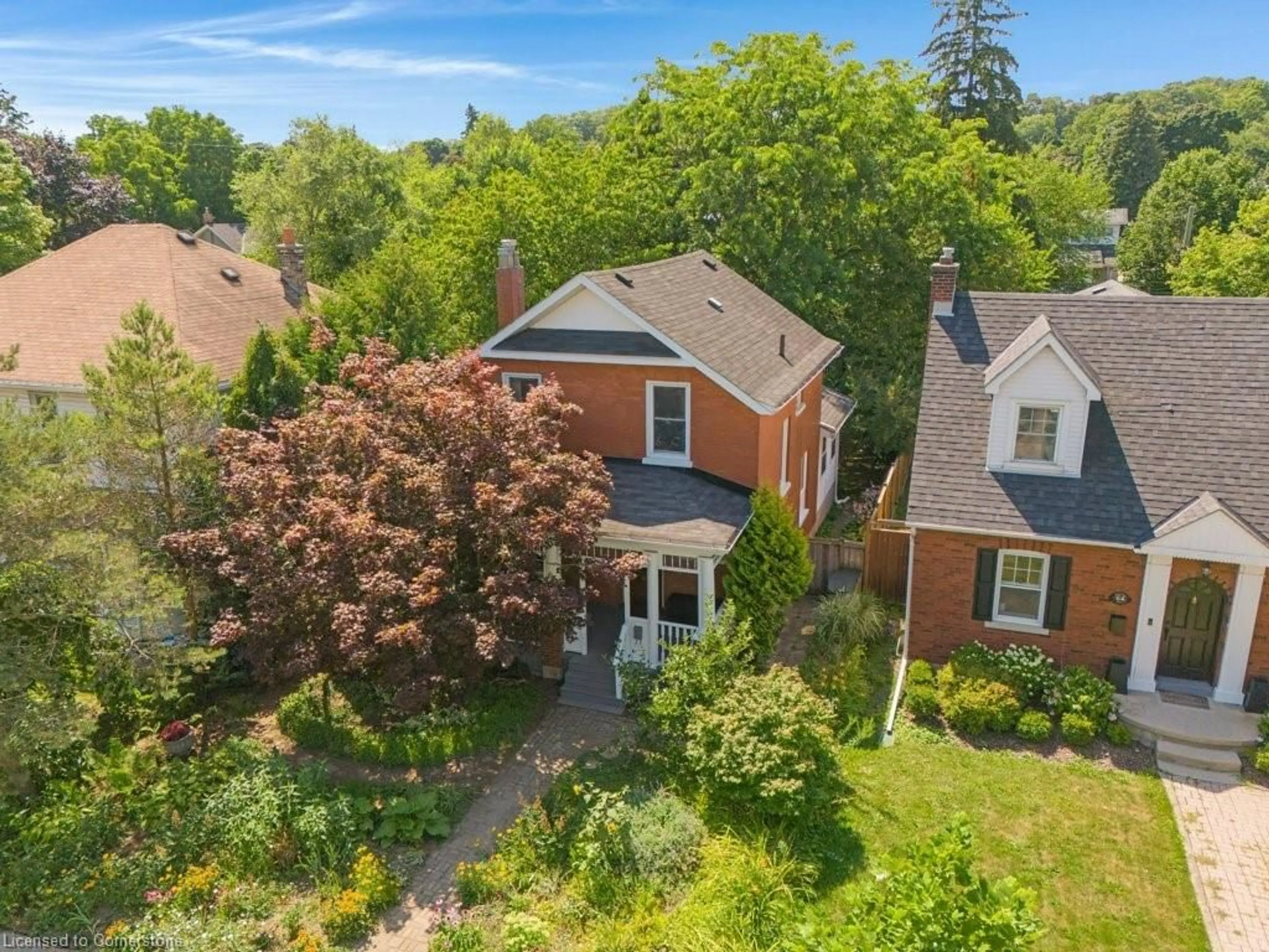 A pic from outside/outdoor area/front of a property/back of a property/a pic from drone, street for 66 Brant Rd, Cambridge Ontario N1S 2W6