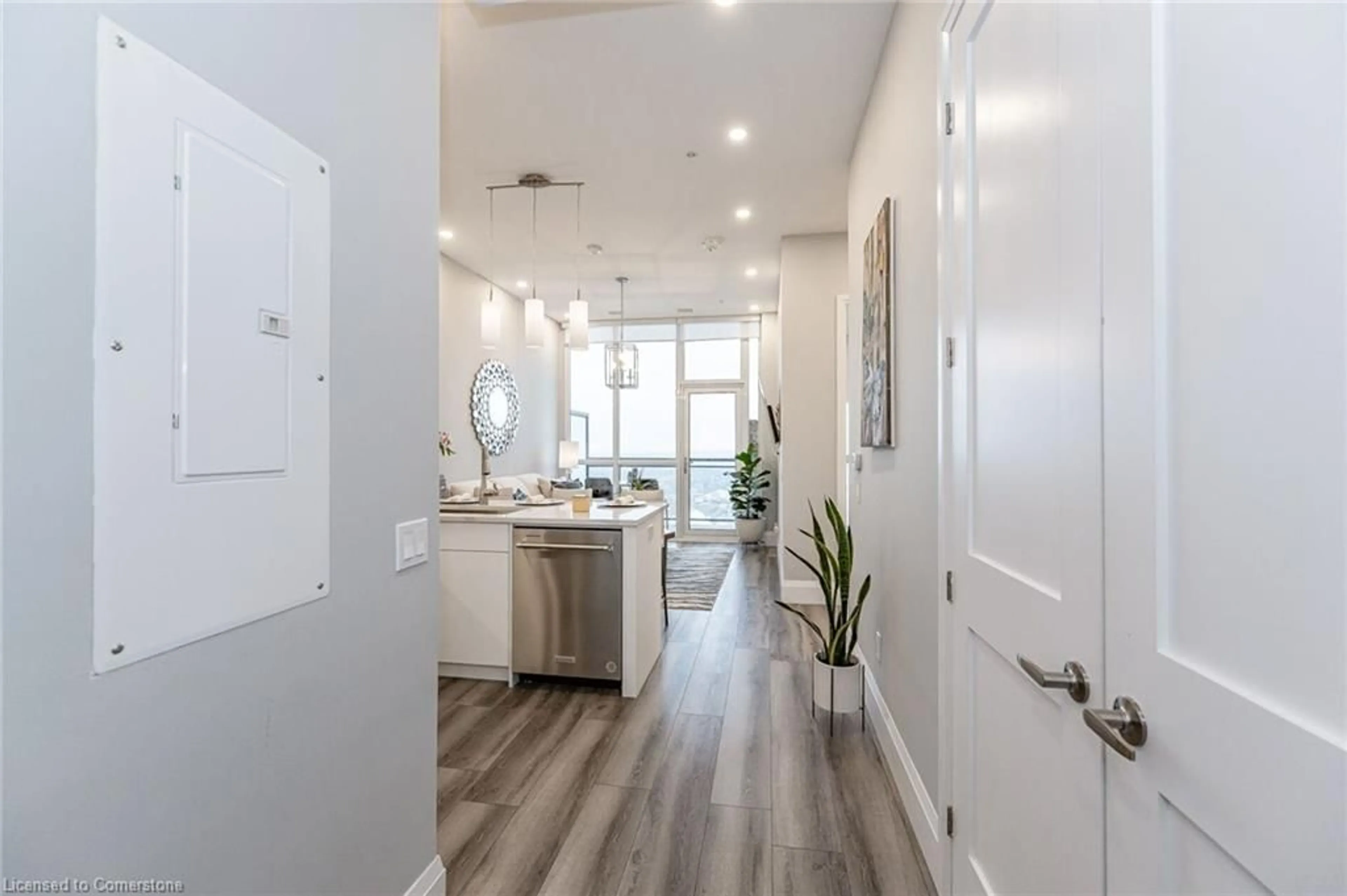 Indoor entryway for 60 Charles St #2904, Kitchener Ontario N2G 0C9