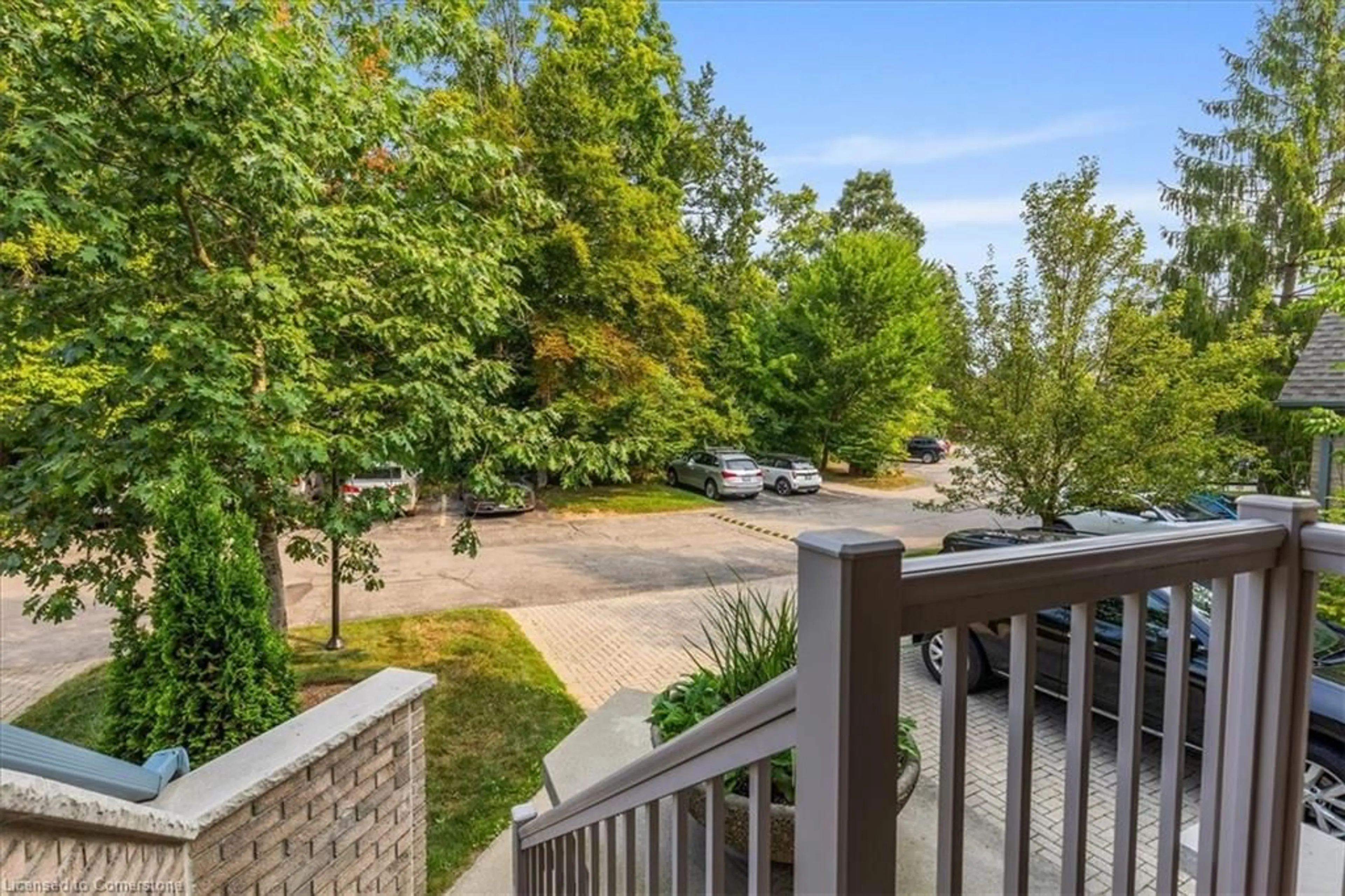 Patio, unknown for 225 Benjamin Rd #20, Waterloo Ontario N2V 1Z3