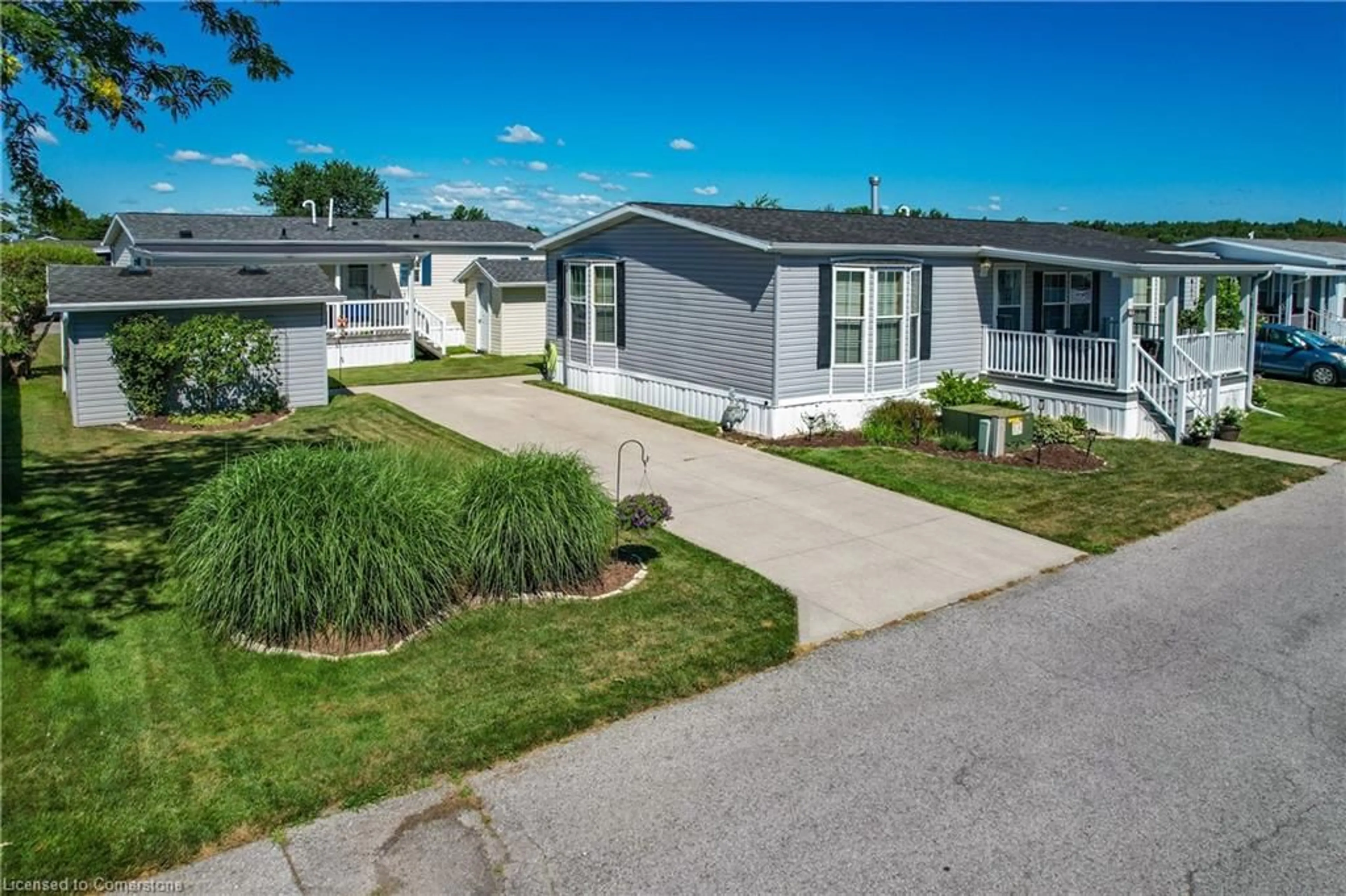 A pic from outside/outdoor area/front of a property/back of a property/a pic from drone, street for 3033 Townline Rd #280, Stevensville Ontario L0S 1S1