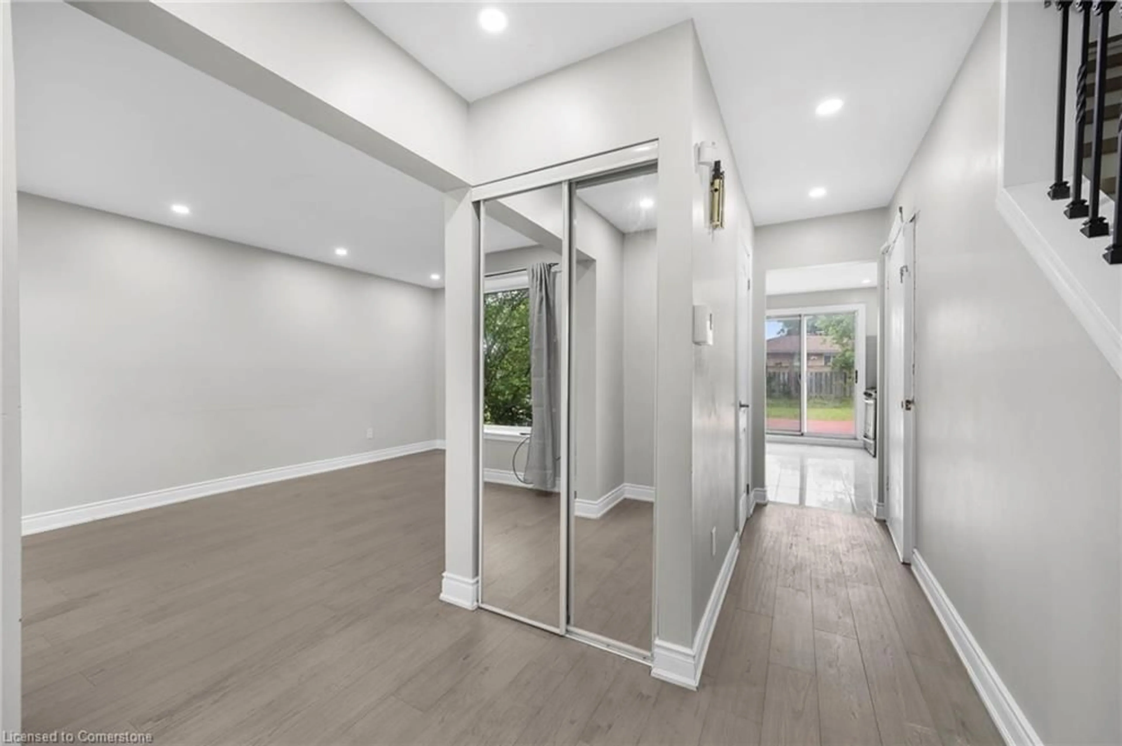 Indoor entryway for 24 Fallingdale Cres, Brampton Ontario L6T 3J3