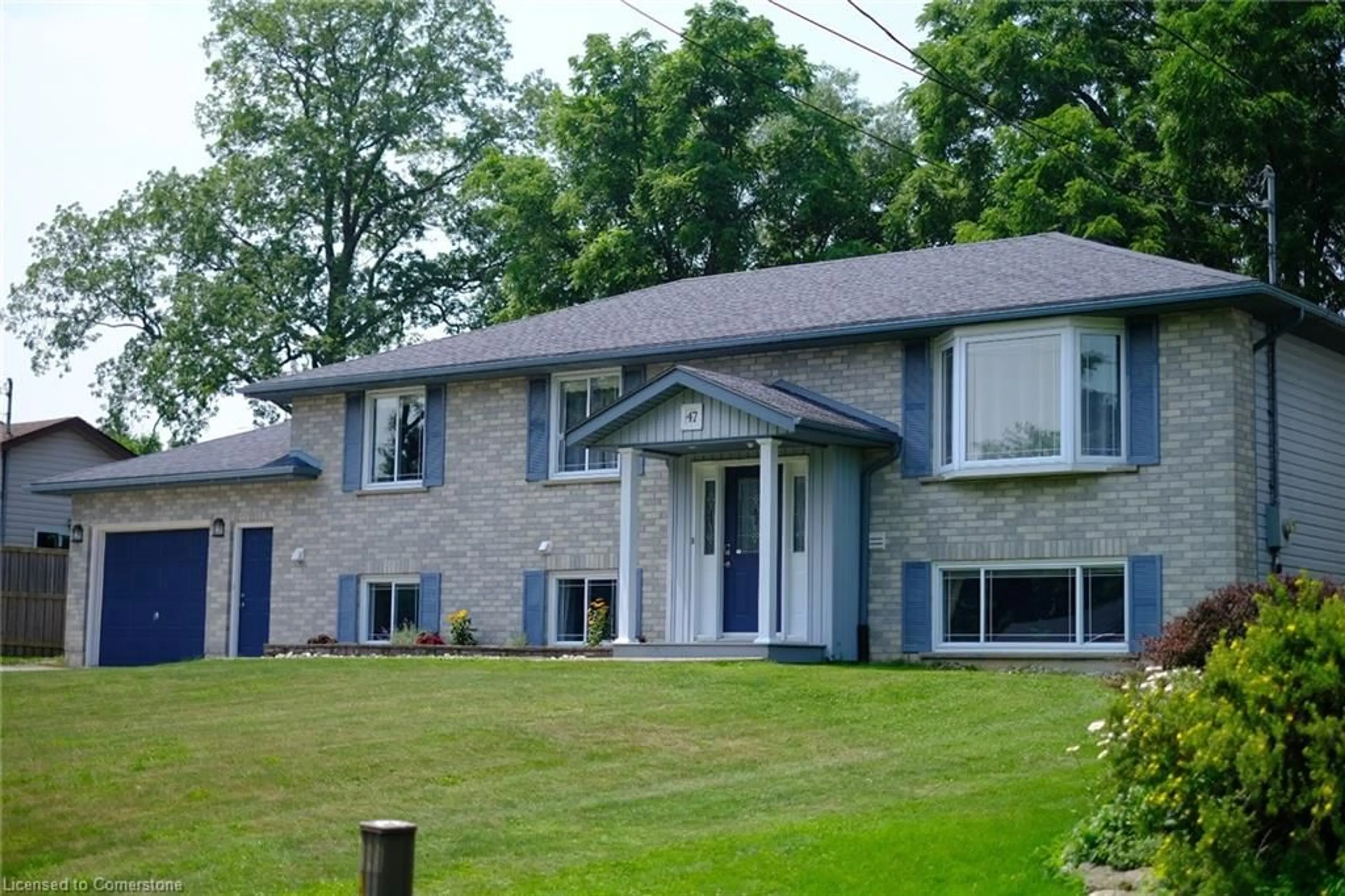 Home with vinyl exterior material, street for 47 Winnett St, Cayuga Ontario N0A 1E0