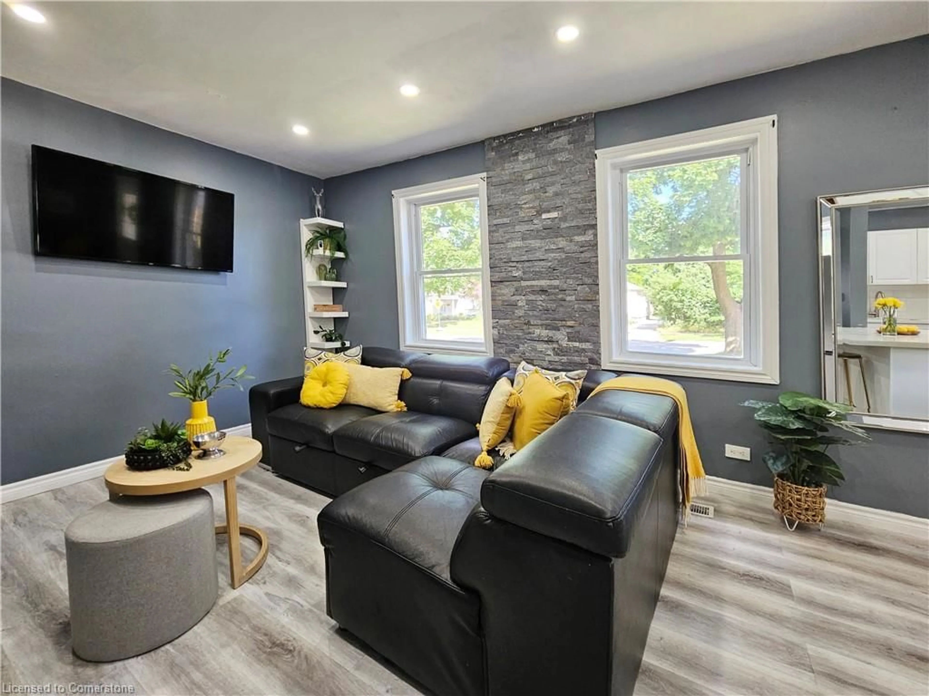 Living room with furniture, unknown for 45 St Clair Ave, Kitchener Ontario N2M 3Z5
