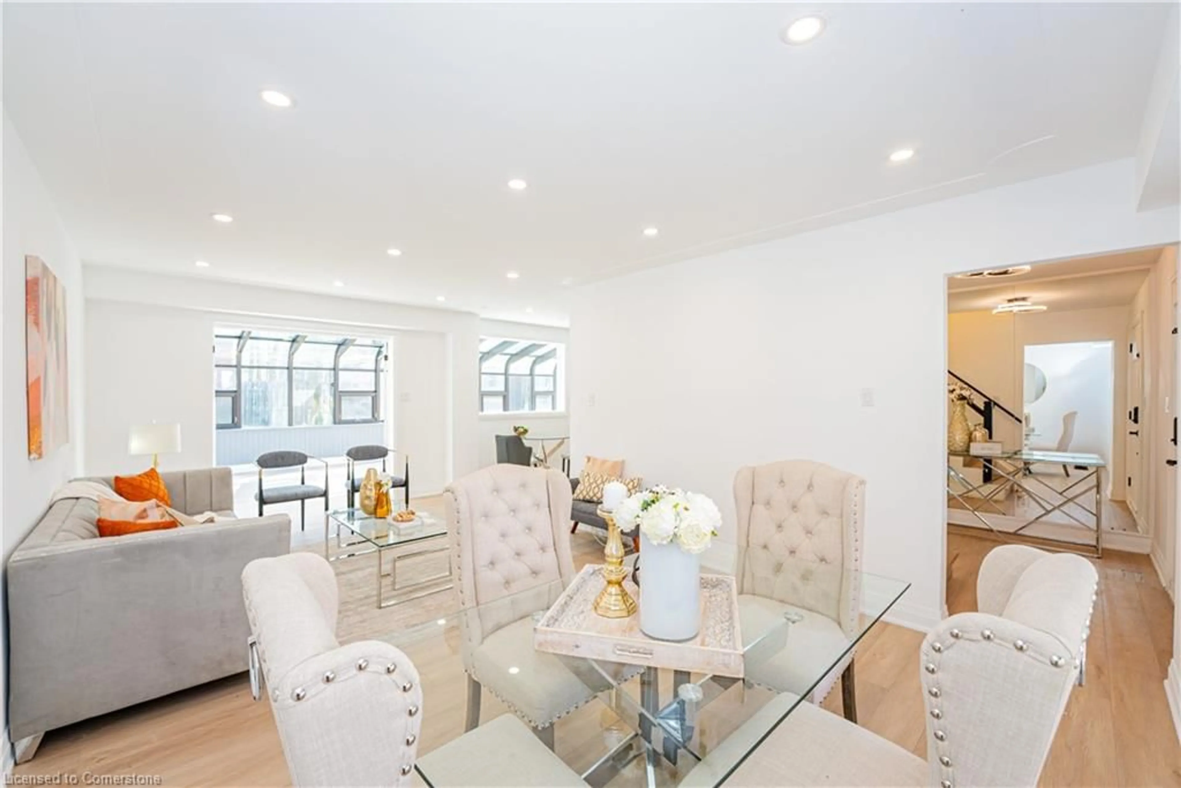 Dining room, unknown for 281 Parkmount Dr, Waterloo Ontario N2L 5R4