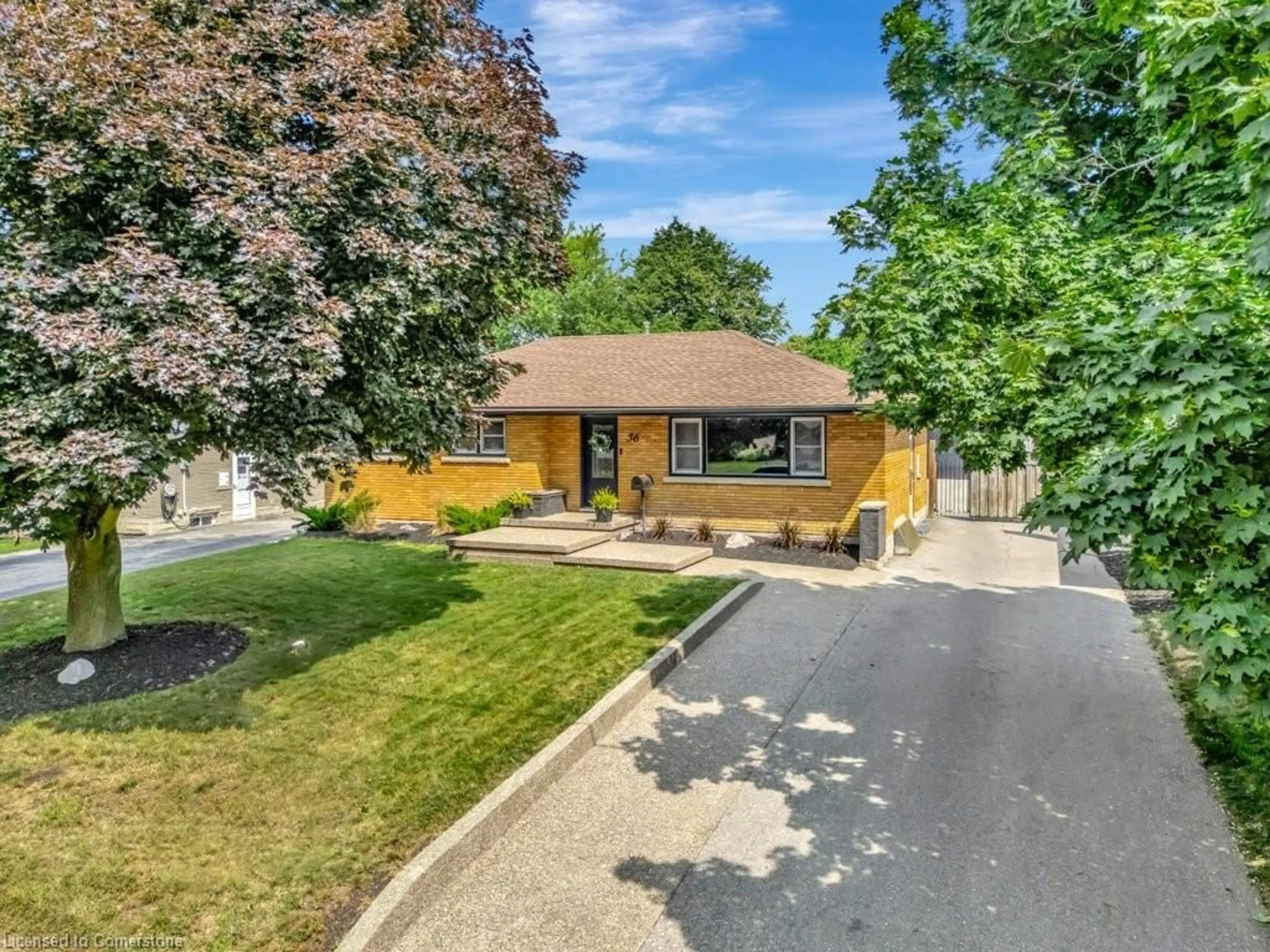 A pic from outside/outdoor area/front of a property/back of a property/a pic from drone, street for 56 Stewart Ave, Cambridge Ontario N1R 2T6