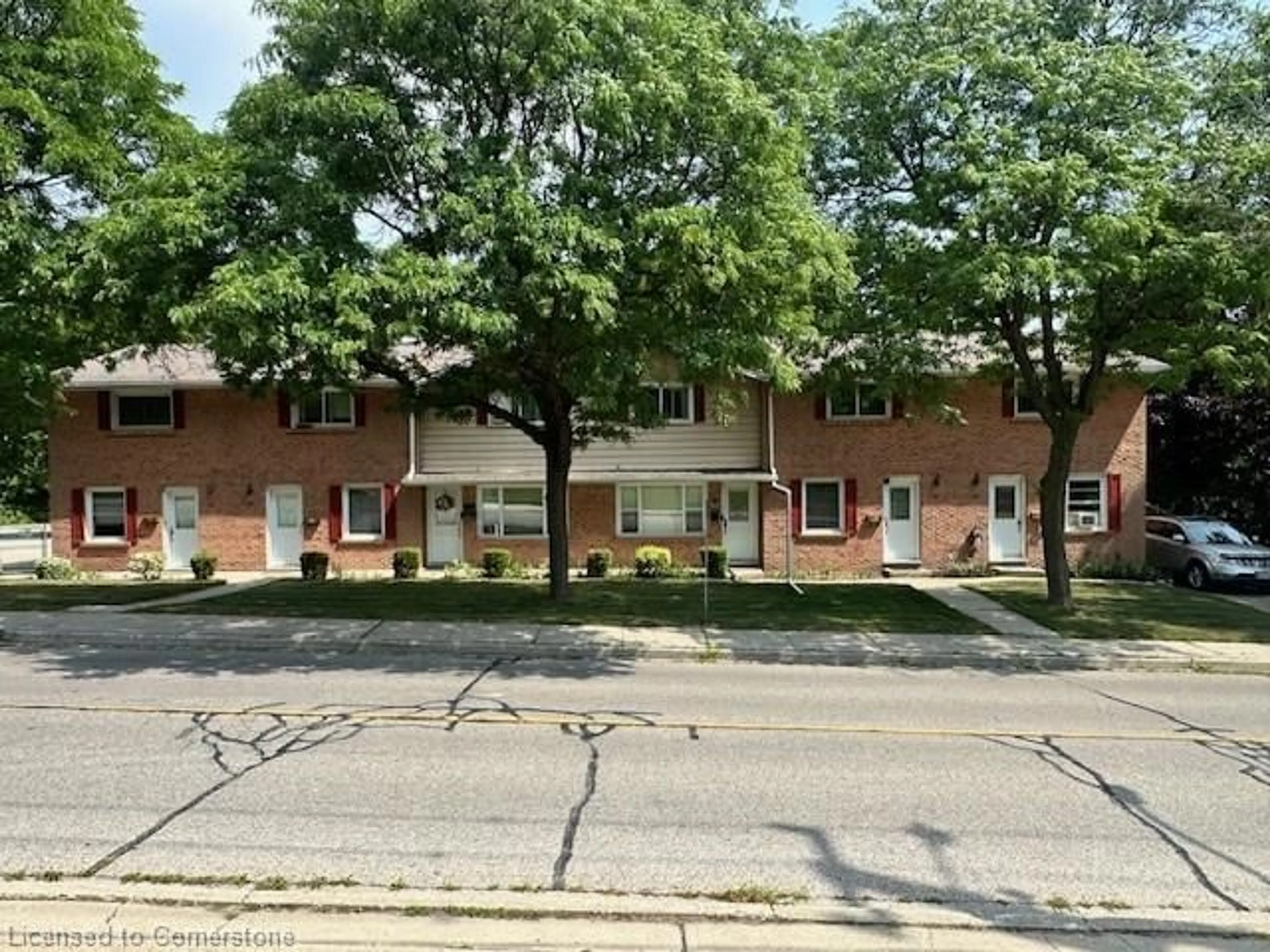 A pic from outside/outdoor area/front of a property/back of a property/a pic from drone, street for 80-90 Stanley St, Cambridge Ontario N1S 2A6