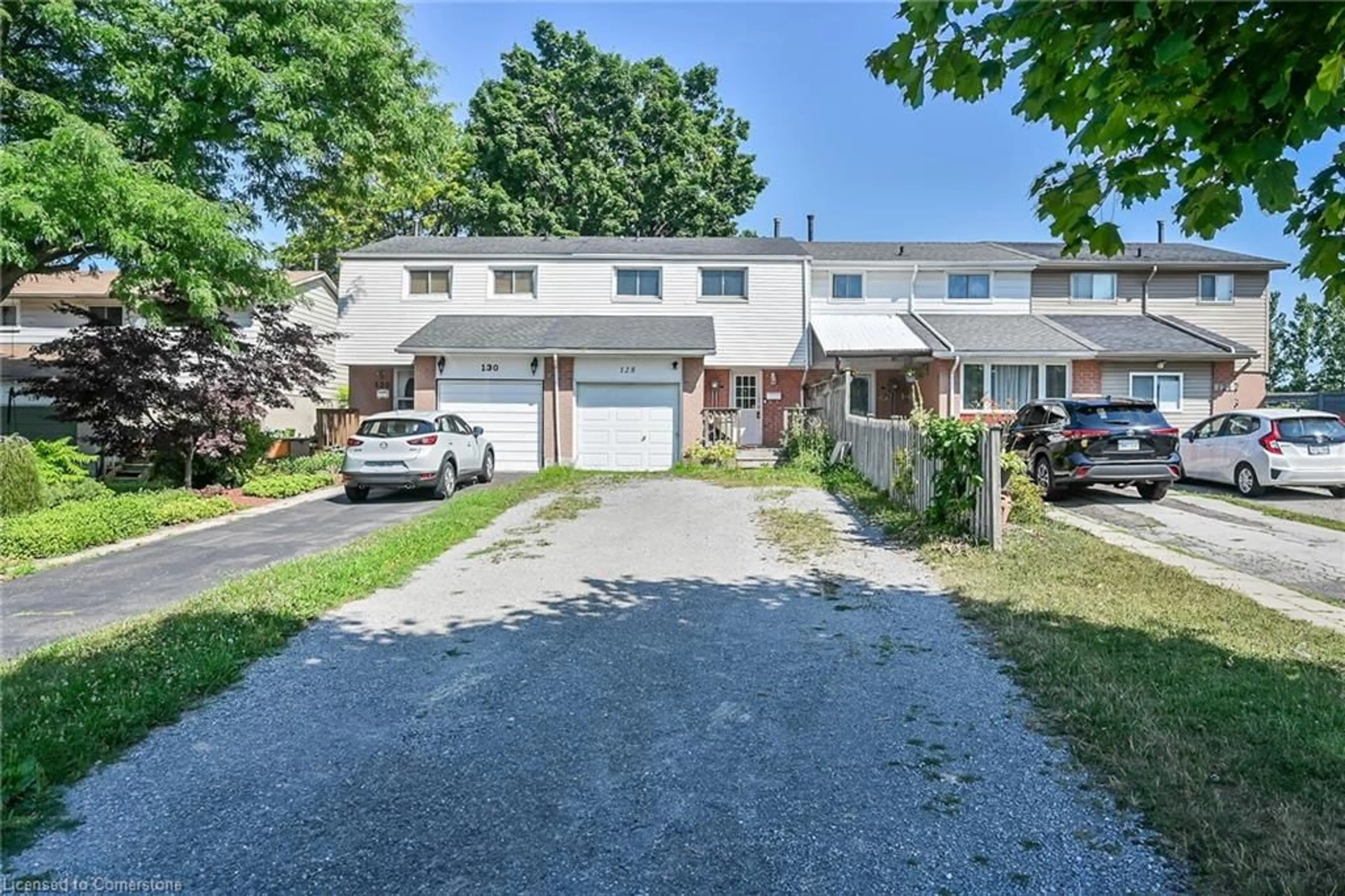 A pic from outside/outdoor area/front of a property/back of a property/a pic from drone, street for 128 Golden Orchard Dr, Hamilton Ontario L9C 6J6