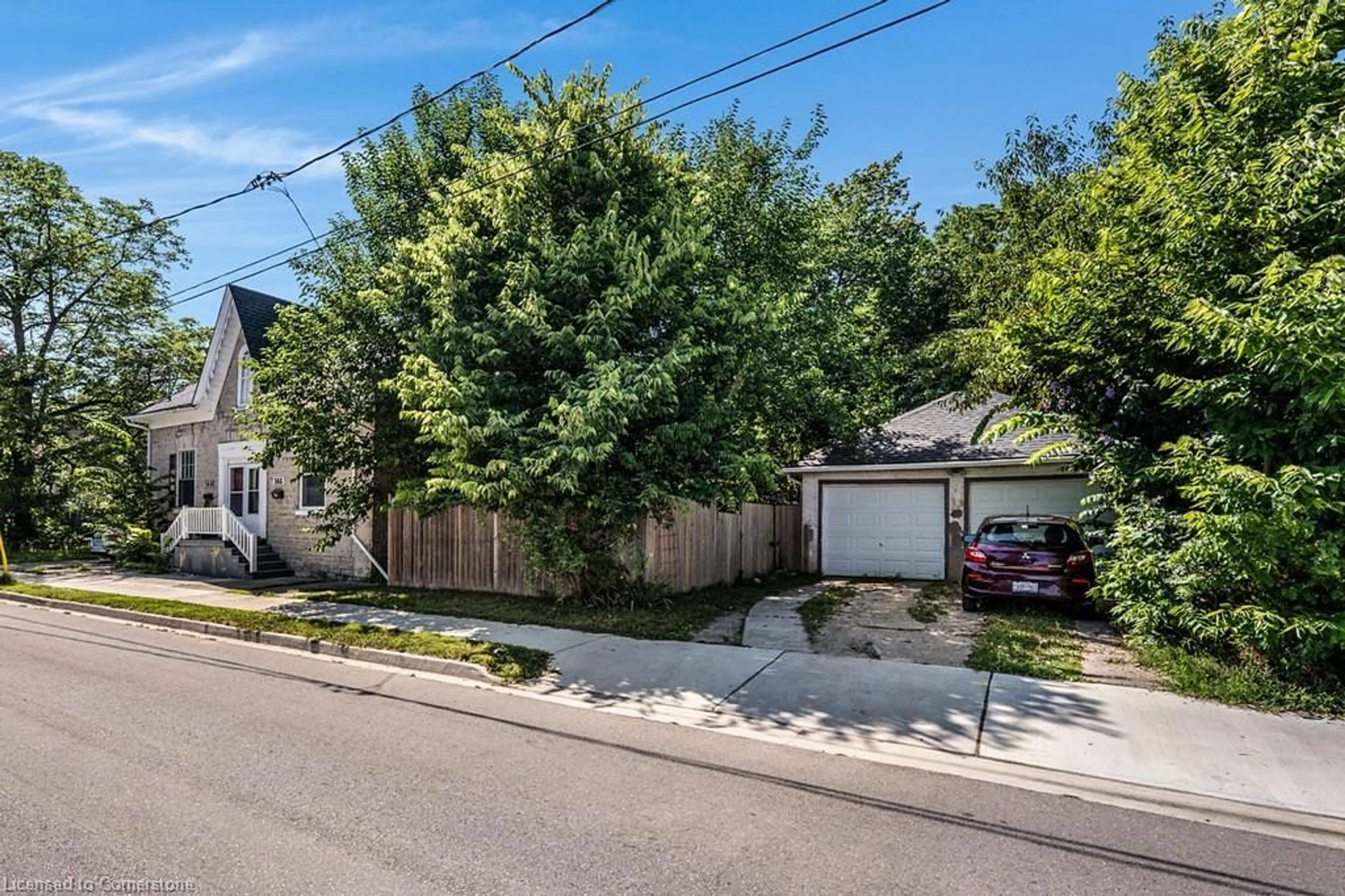 A pic from outside/outdoor area/front of a property/back of a property/a pic from drone, street for 146 Westminster Dr, Cambridge Ontario N3H 1S8