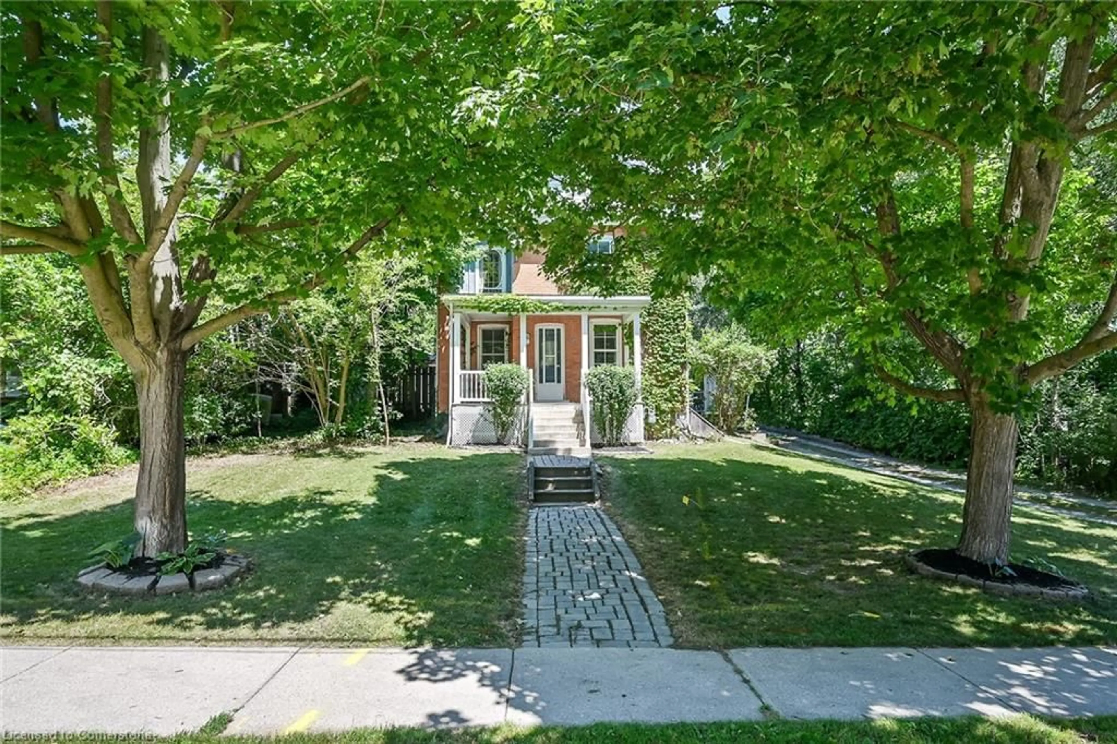 Unknown for 94 Sutherland St, Caledonia Ontario N3W 1B4