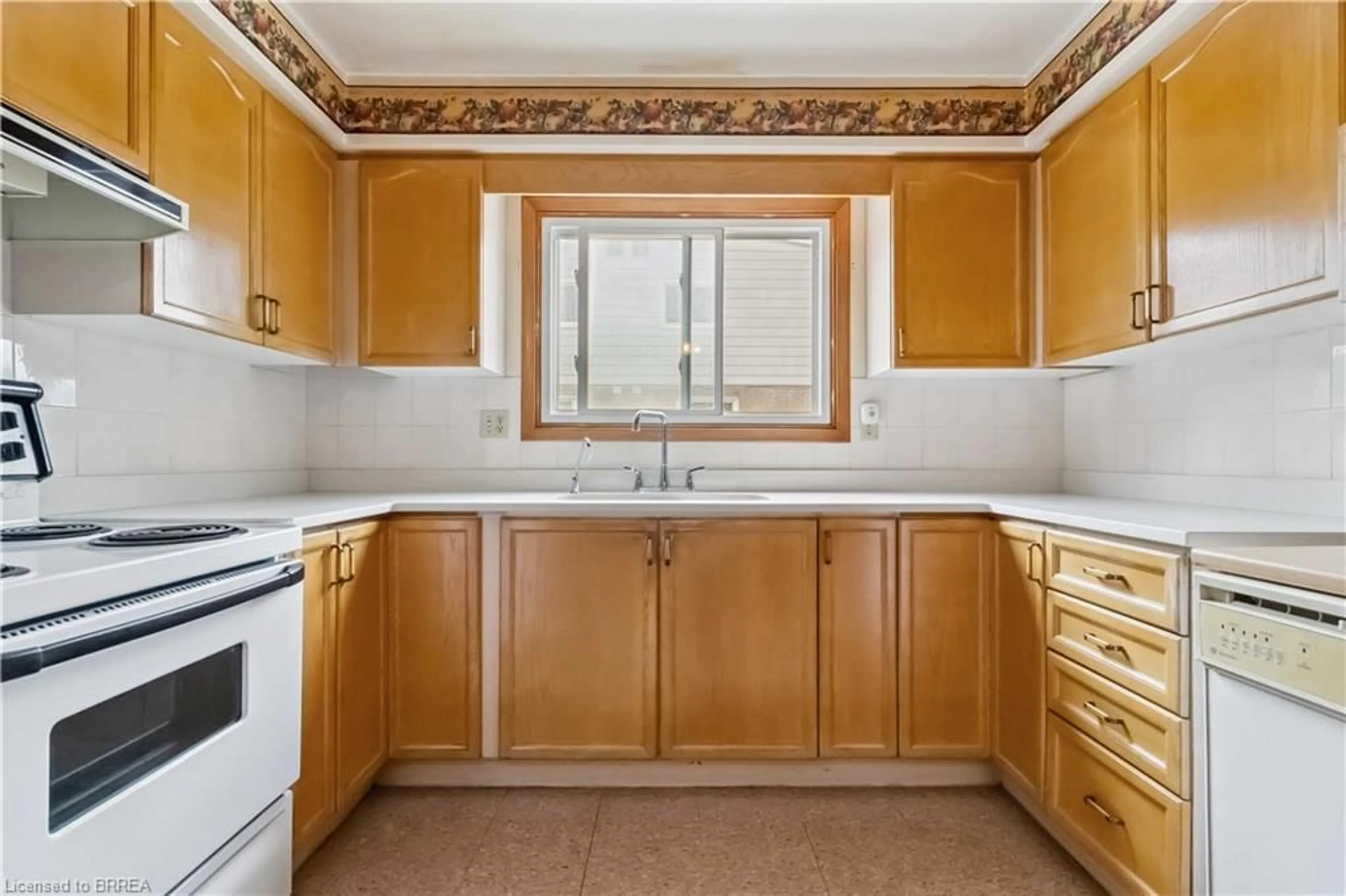 Standard kitchen, unknown for 55 Metcalfe Cres #23, Brantford Ontario N3R 2L7