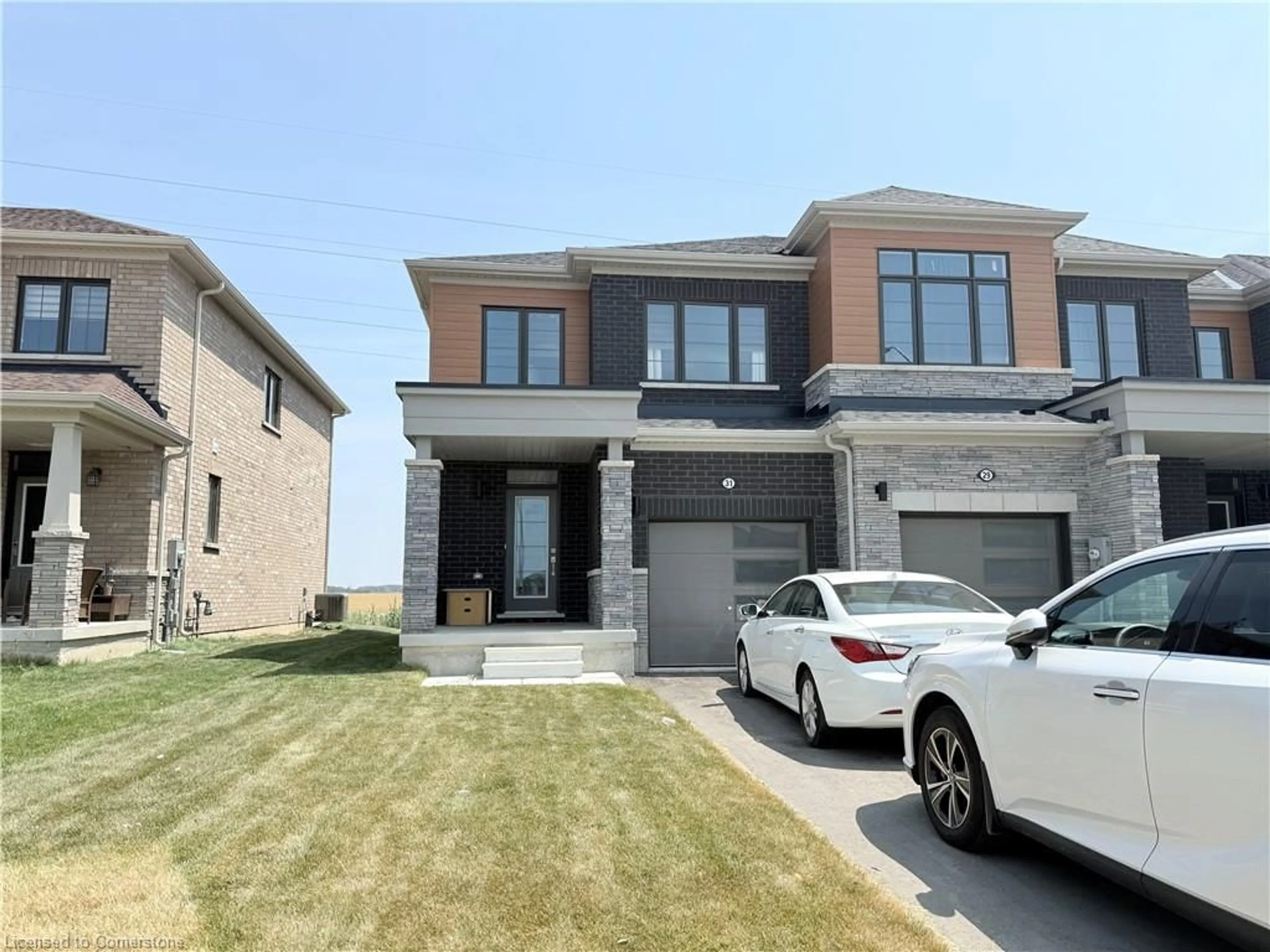 Home with brick exterior material, street for 31 Niagara Dr, Thorold Ontario L2V 0B7