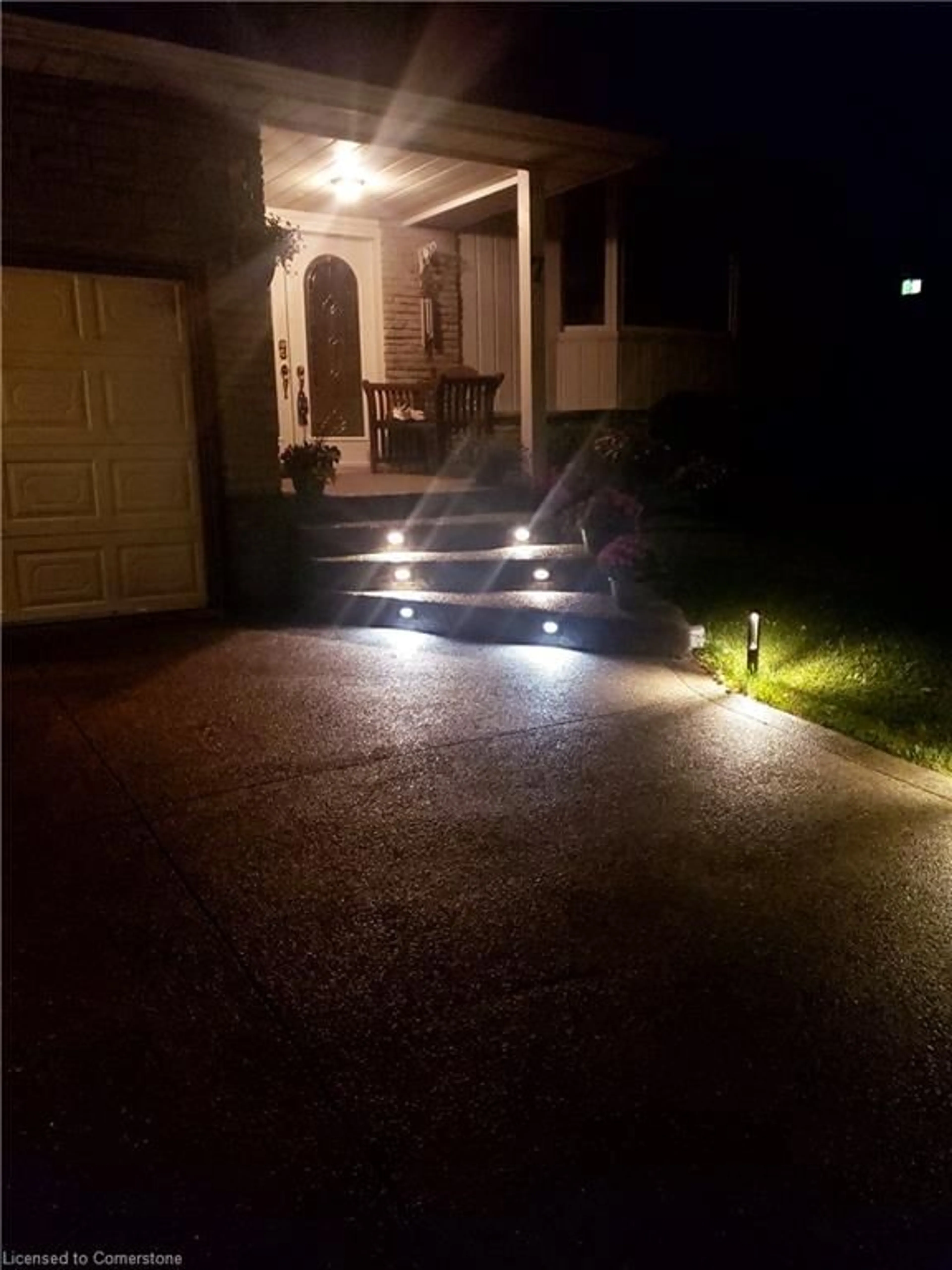 Stairs for 7 Meadowbrook Dr, Kitchener Ontario N2N 1E5