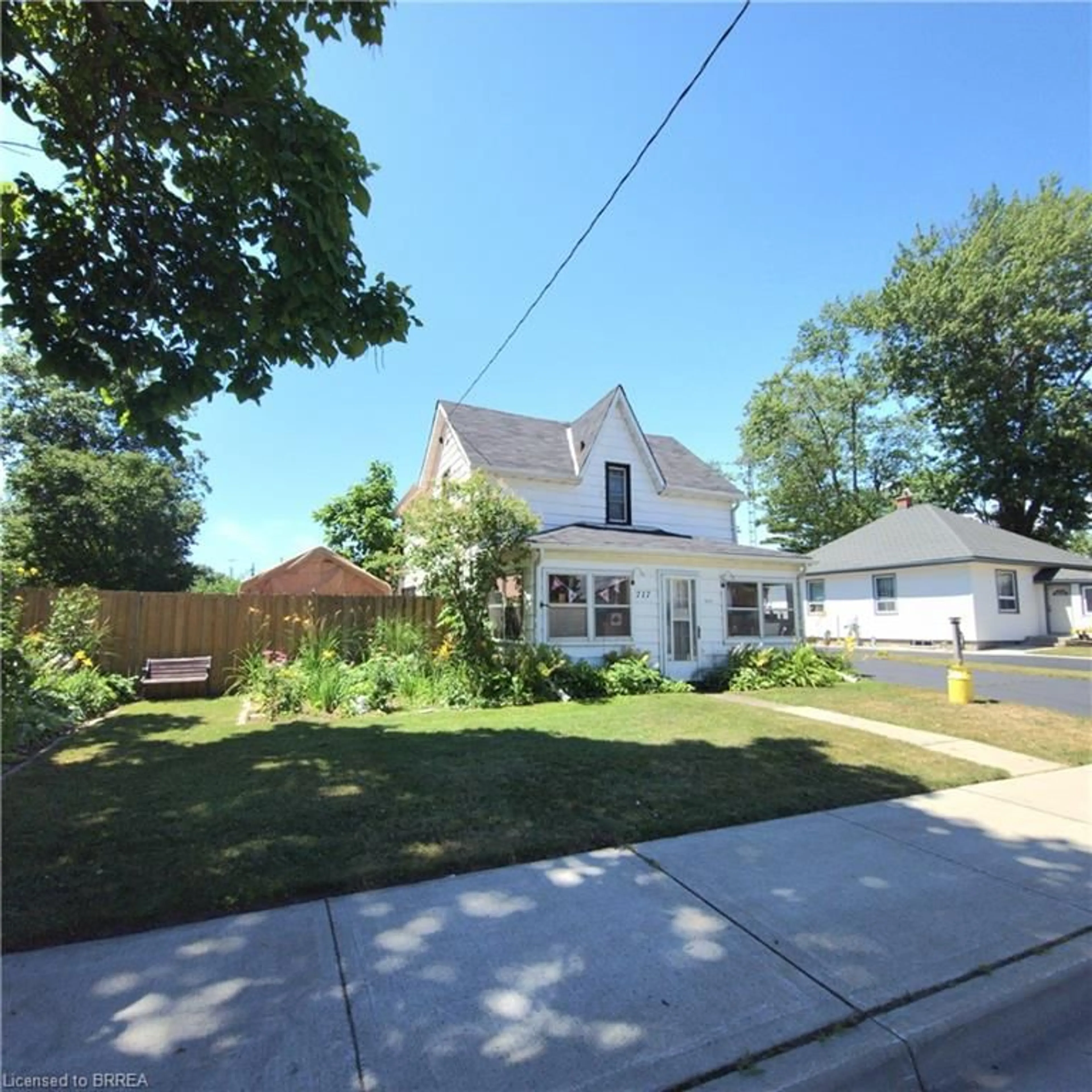 Unknown for 717 Main St, Port Dover Ontario N0A 1N0