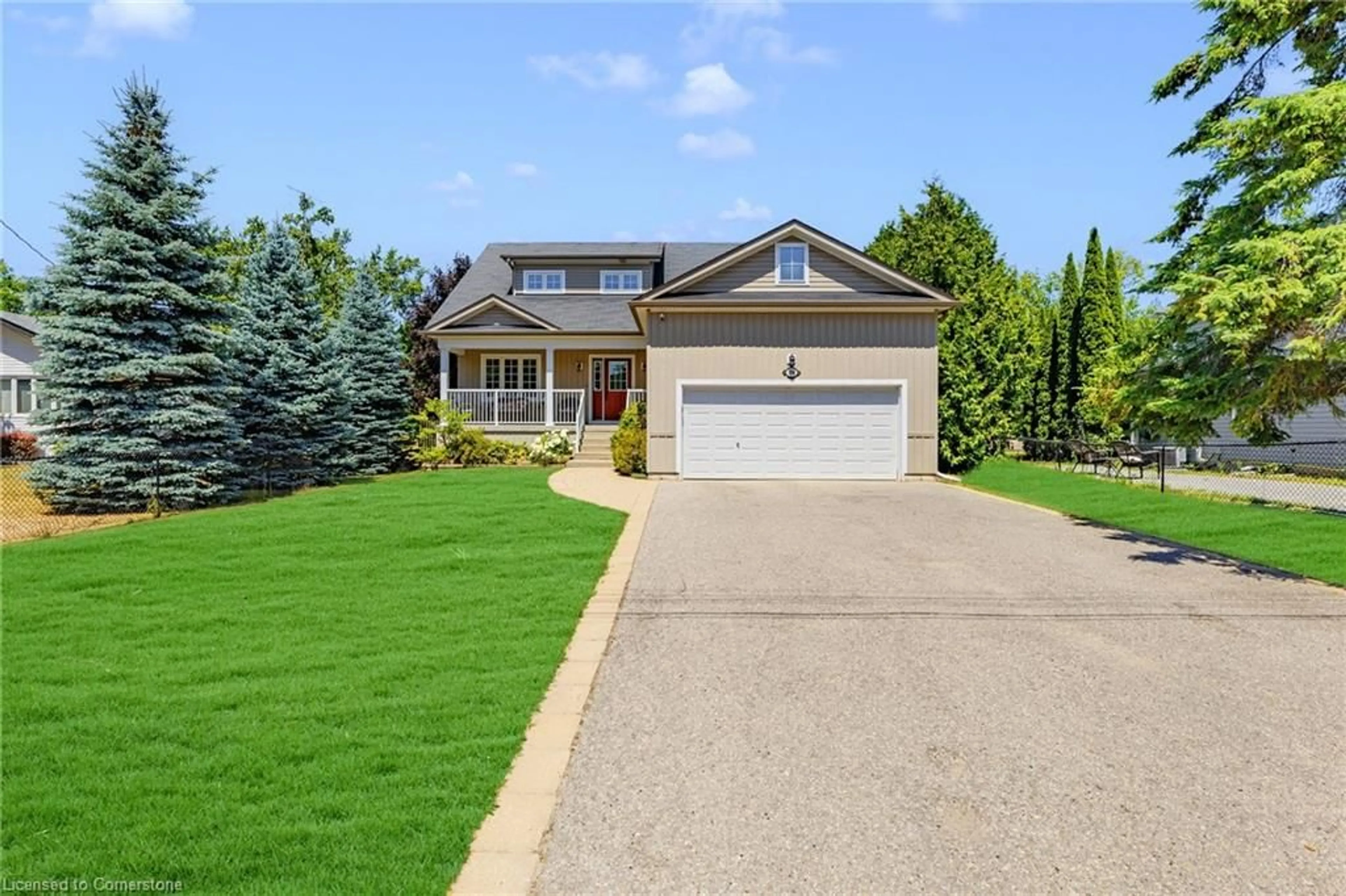 Home with vinyl exterior material, street for 396 Curley St, Keswick Ontario L4P 3C8