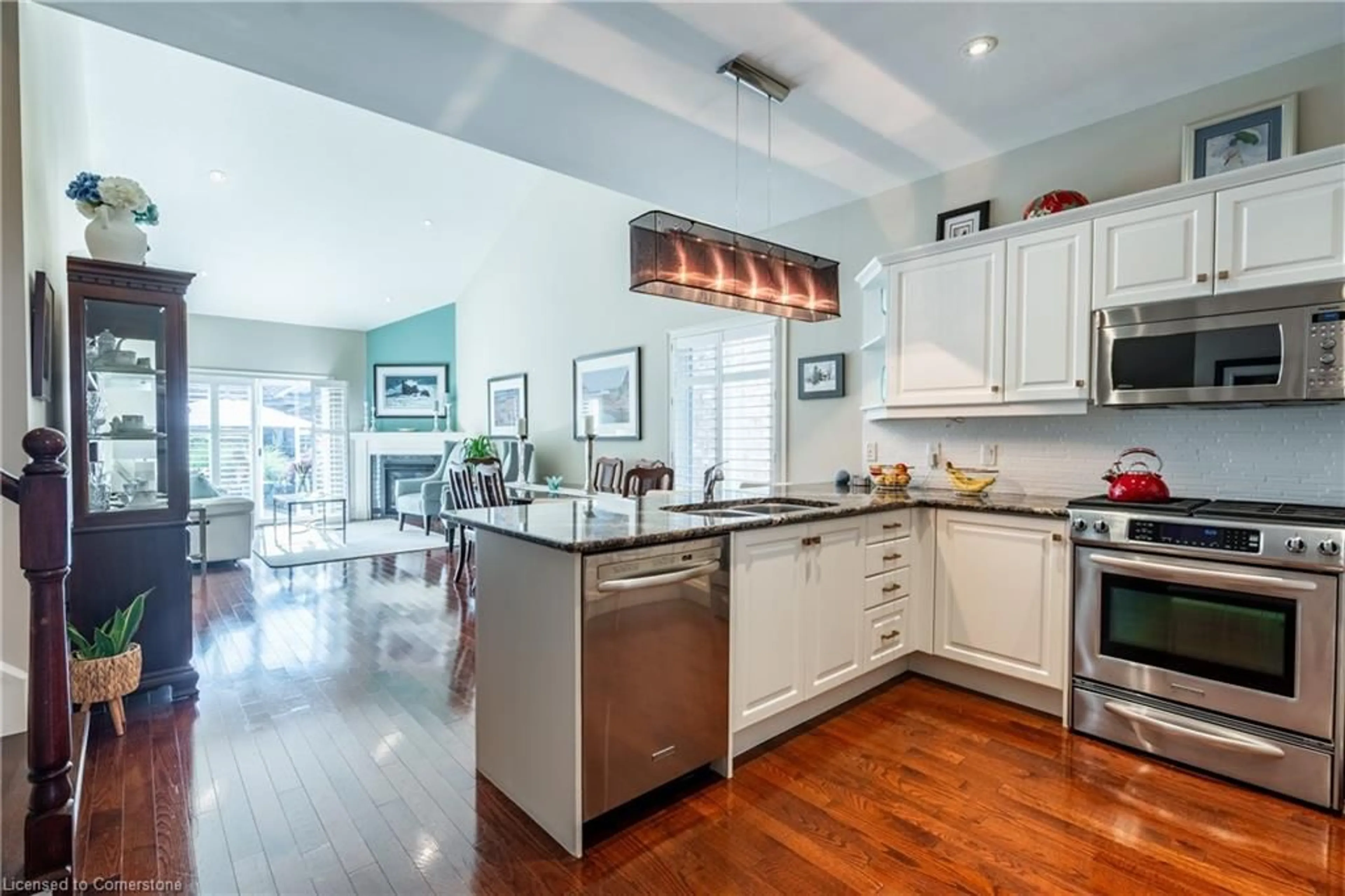 Open concept kitchen, unknown for 56 Videl Cres, St. Catharines Ontario L2W 0A3