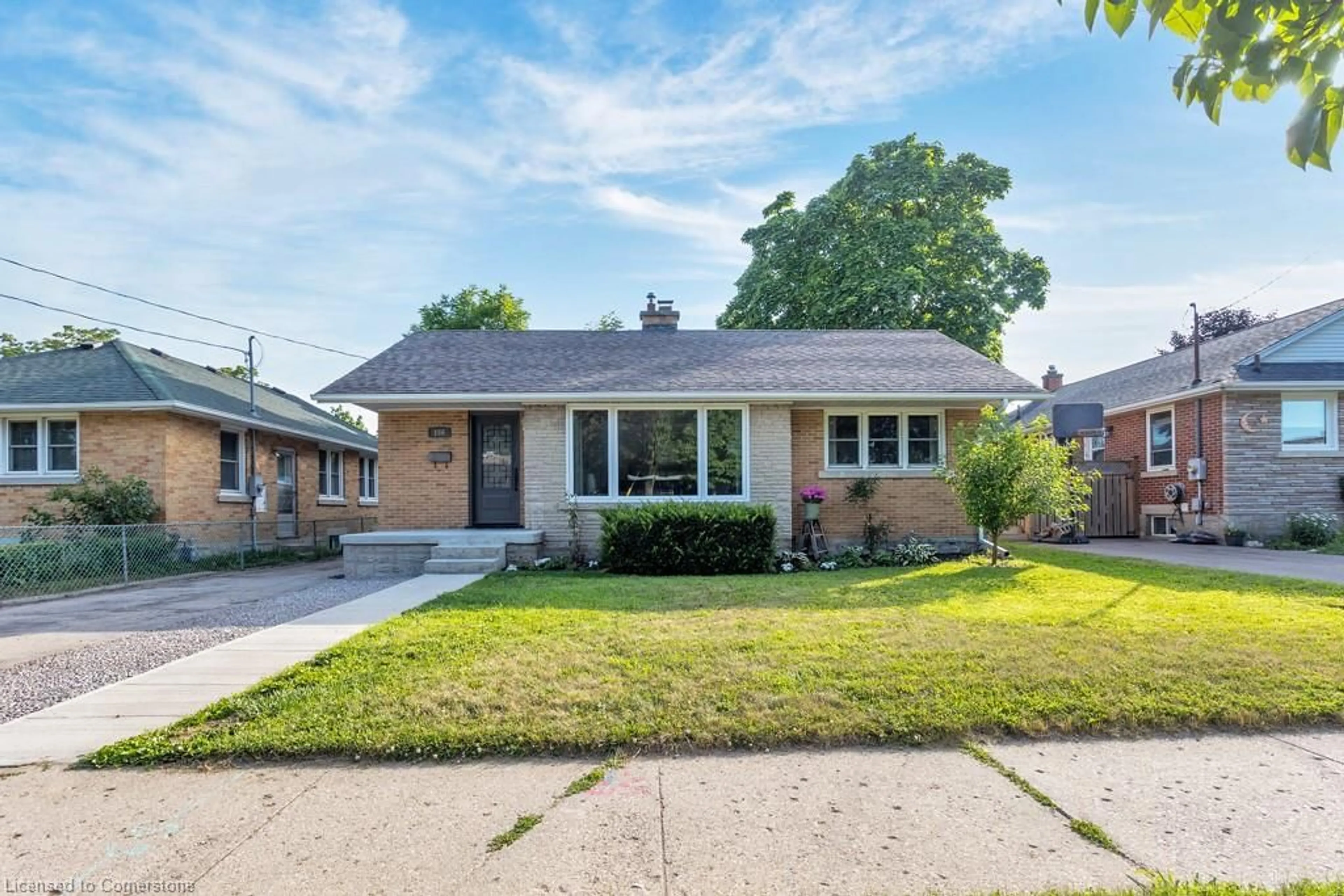 Home with brick exterior material, street for 196 Patricia Ave, Kitchener Ontario N2M 1J7
