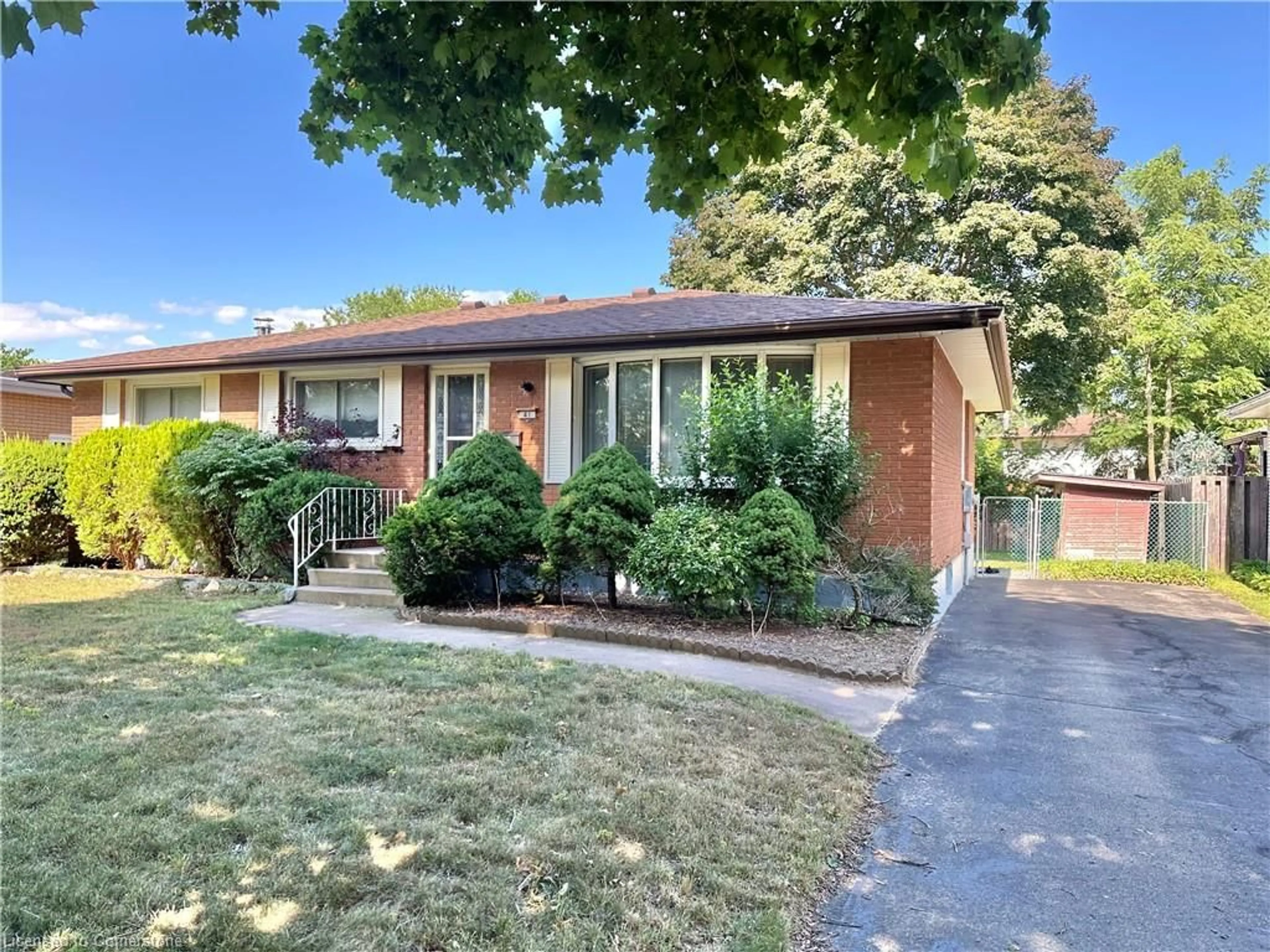 Home with brick exterior material, street for 41 Garden St, Simcoe Ontario N3Y 1C3