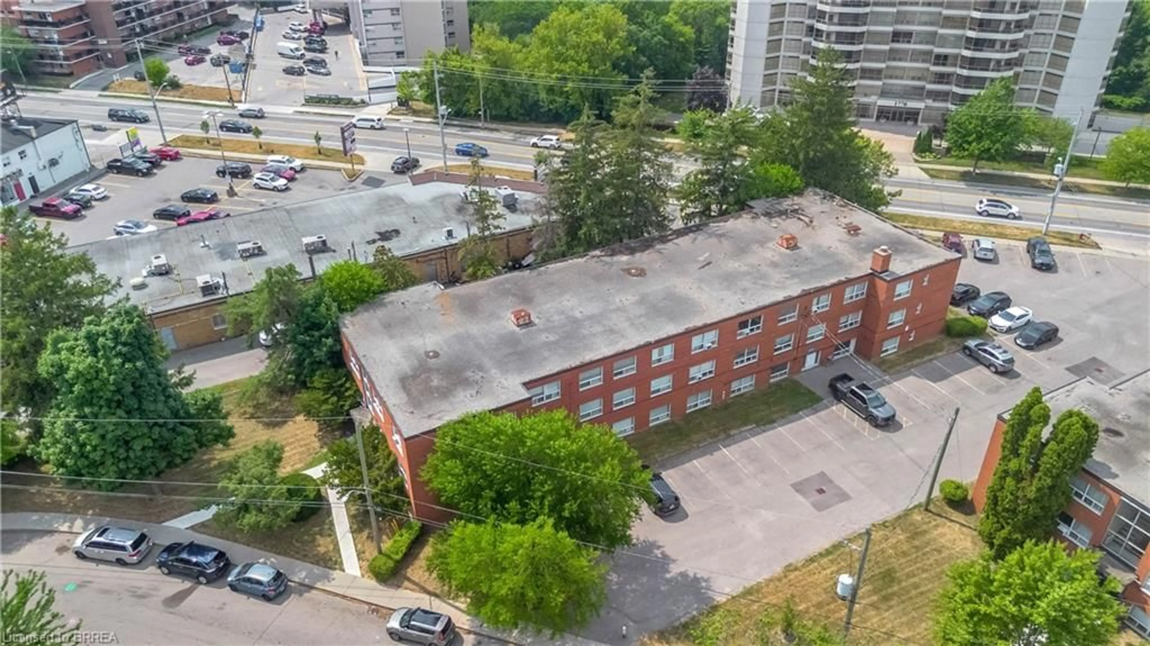 A pic from outside/outdoor area/front of a property/back of a property/a pic from drone, city buildings view from balcony for 57 Mericourt Rd #310, Hamilton Ontario L8S 2N5