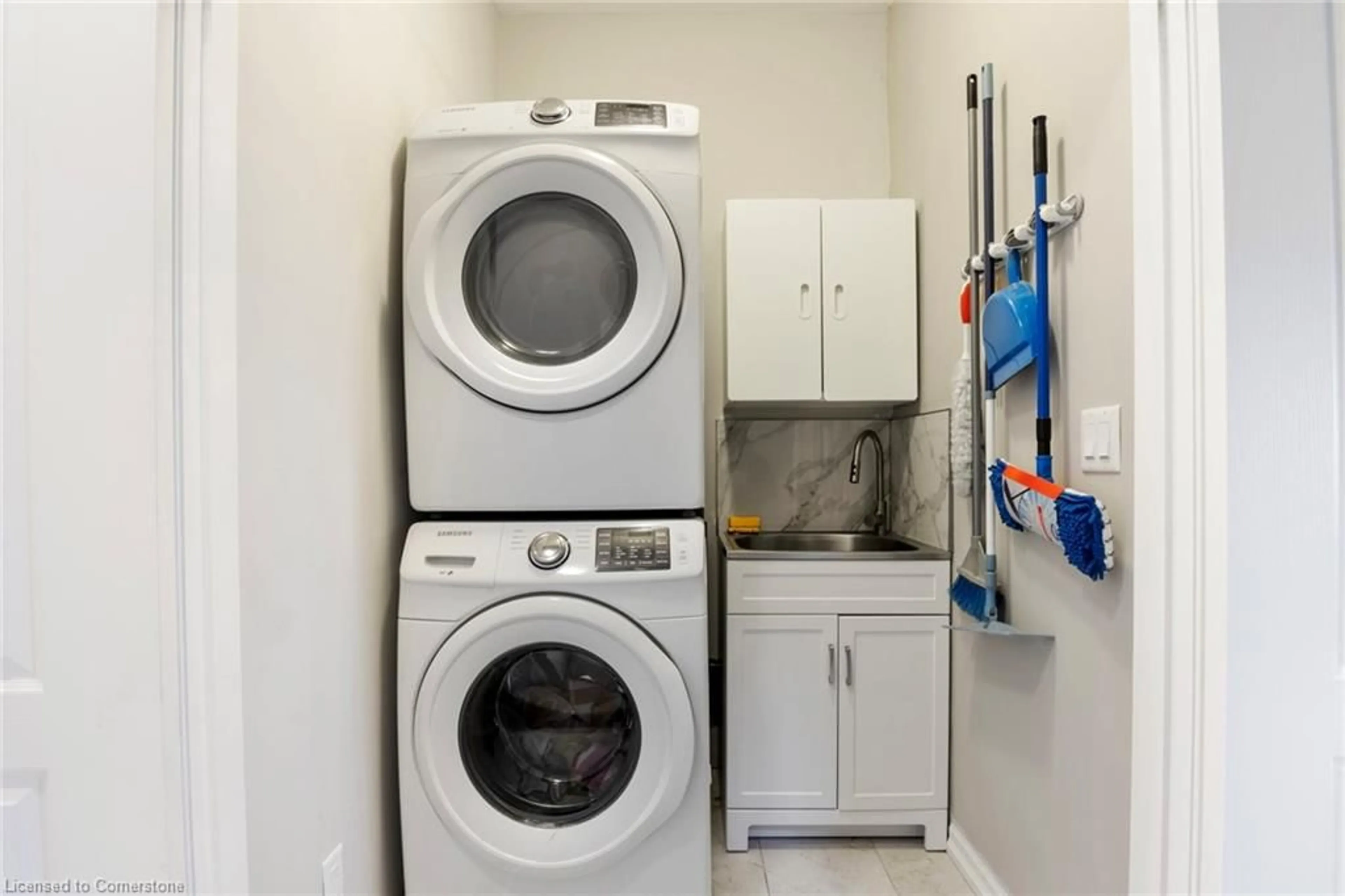 Laundry room for 115 Courtney Street, Fergus Ontario N1M 0E3