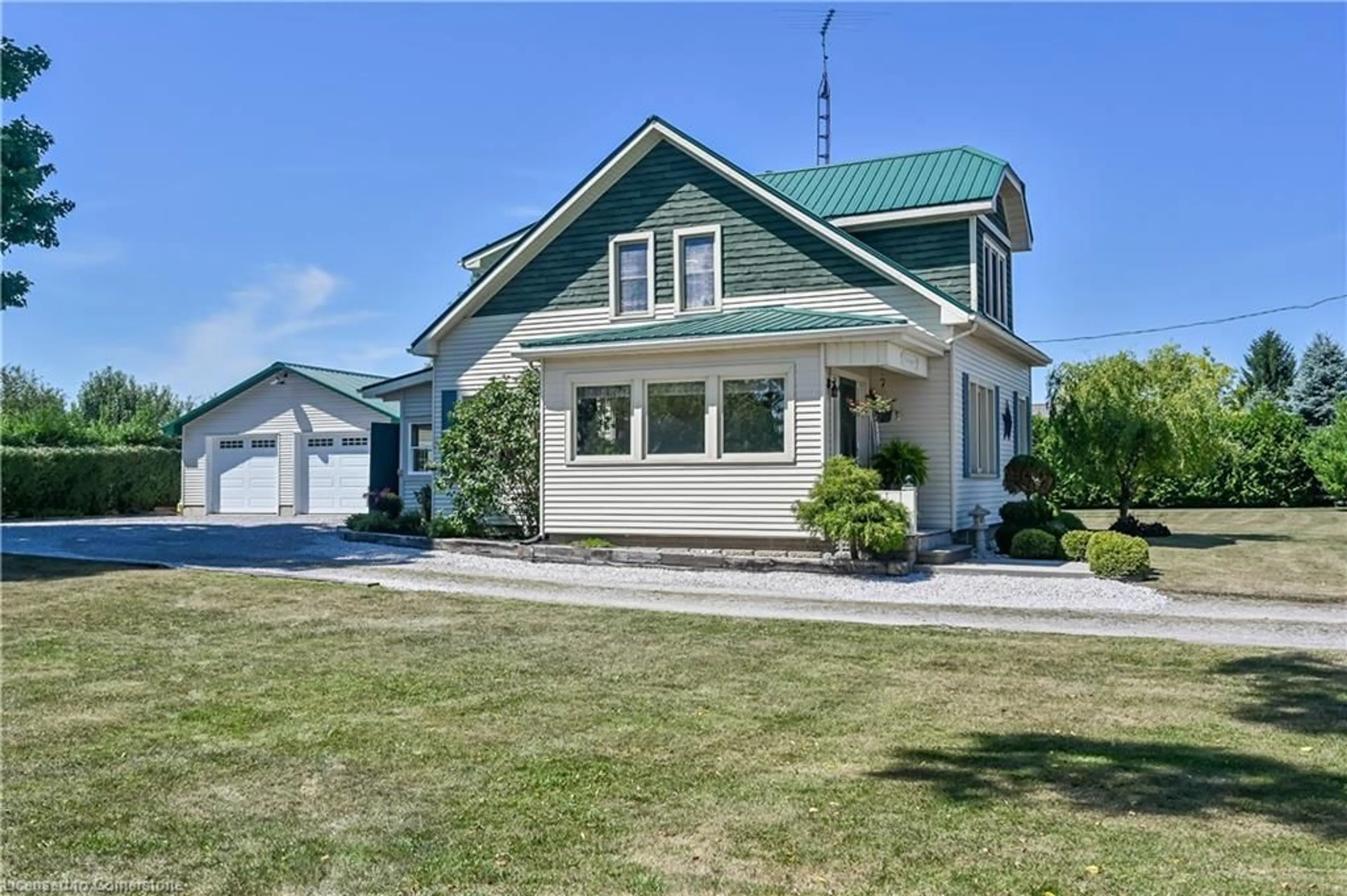 Home with vinyl exterior material, unknown for 531 Old Highway 24 Hwy, Waterford Ontario N0E 1Y0