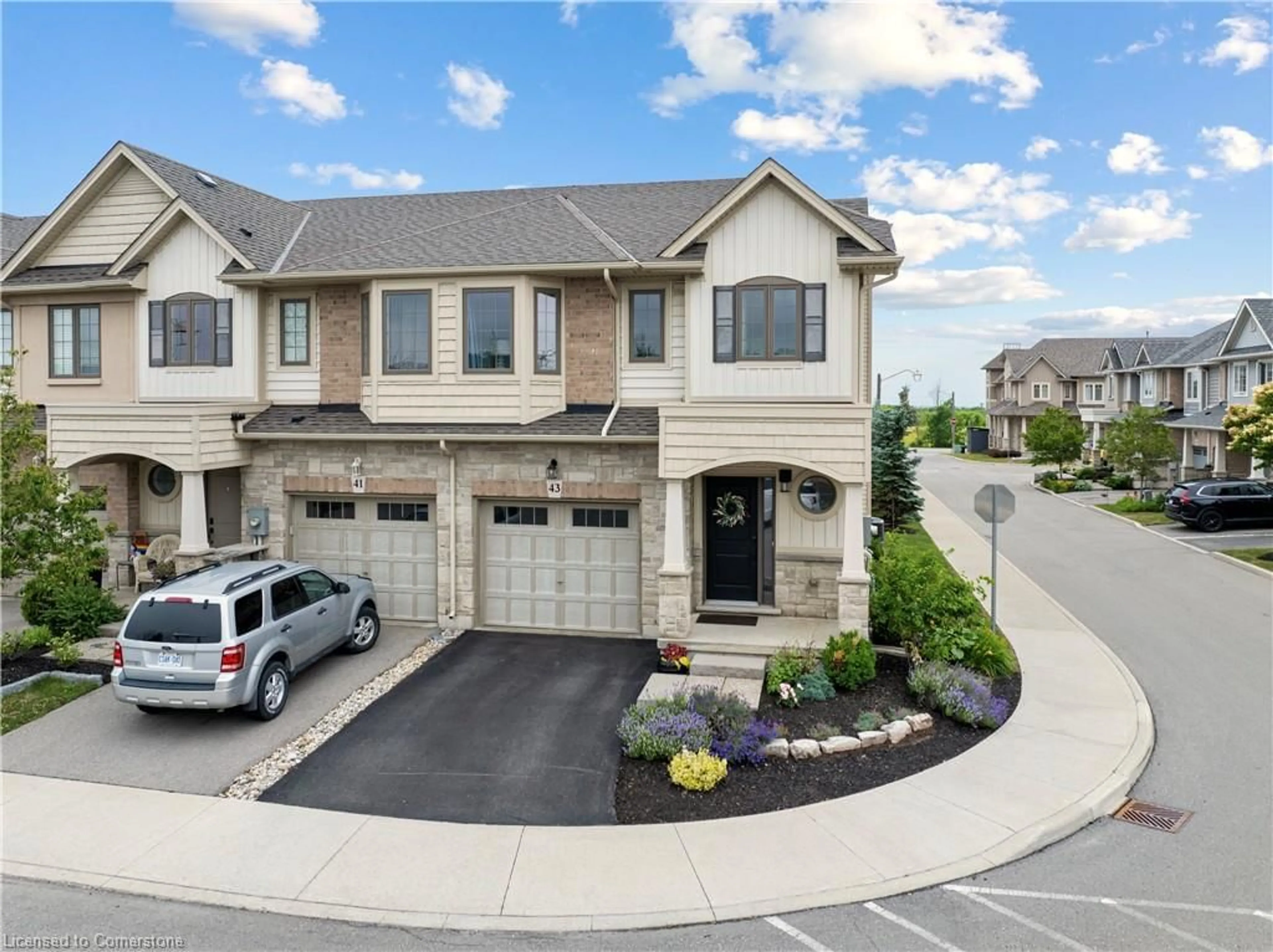 Unknown for 43 Dunrobin Lane, Grimsby Ontario L3M 0H4