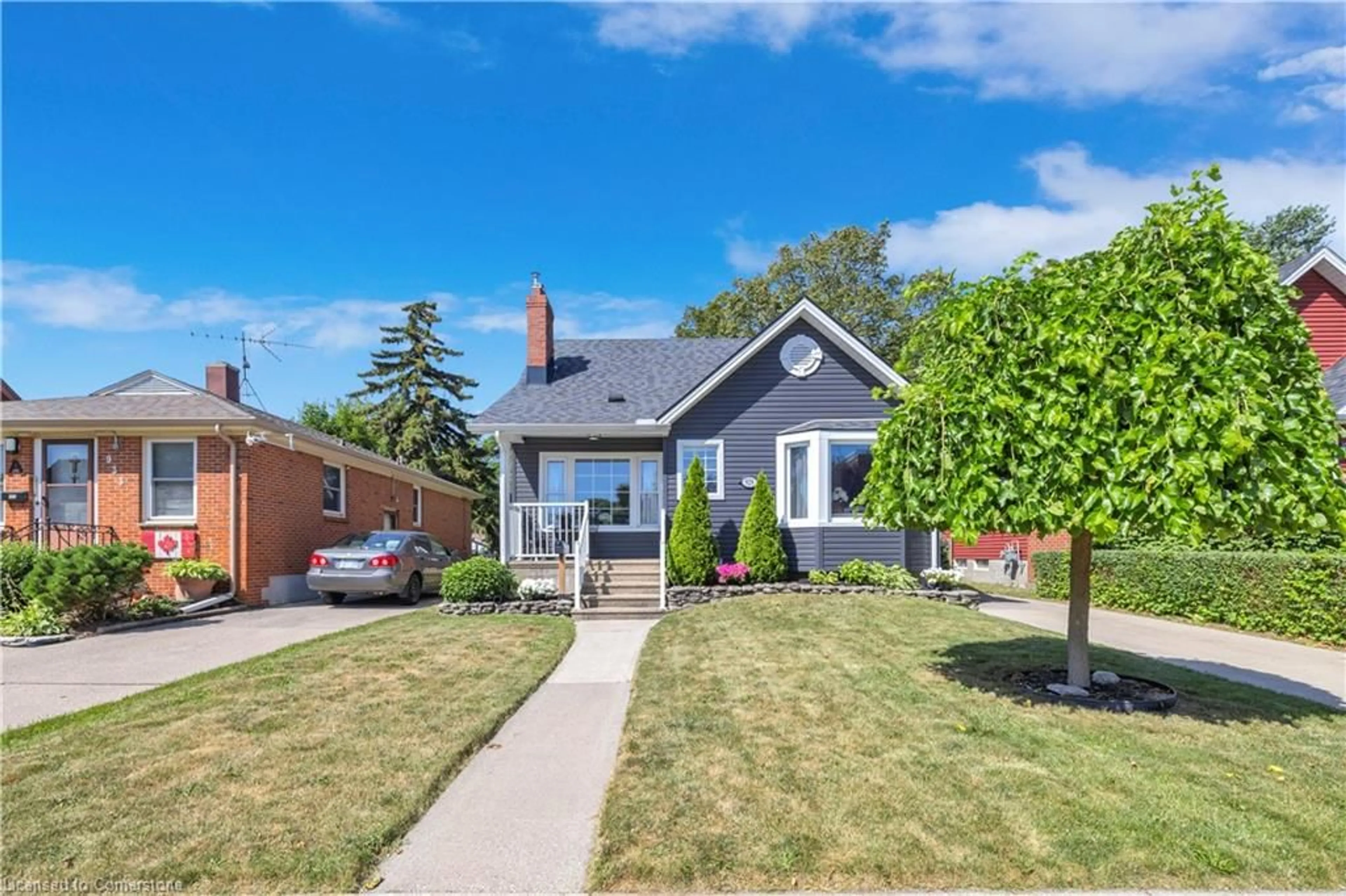 Unknown for 929 Esdras Ave, Windsor Ontario N8S 2M8