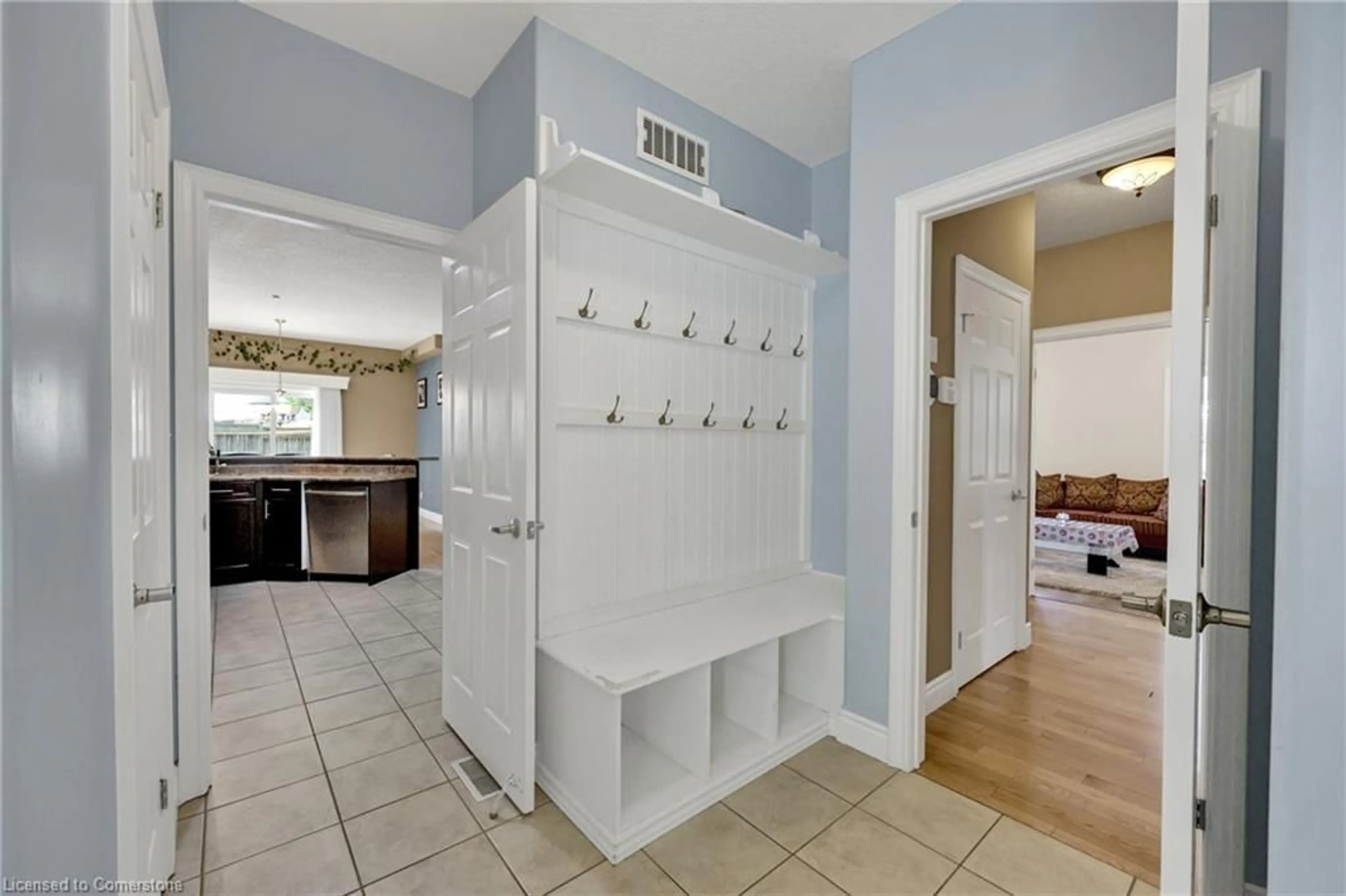 Indoor entryway for 803 Spitfire St, Woodstock Ontario N4R 0A9