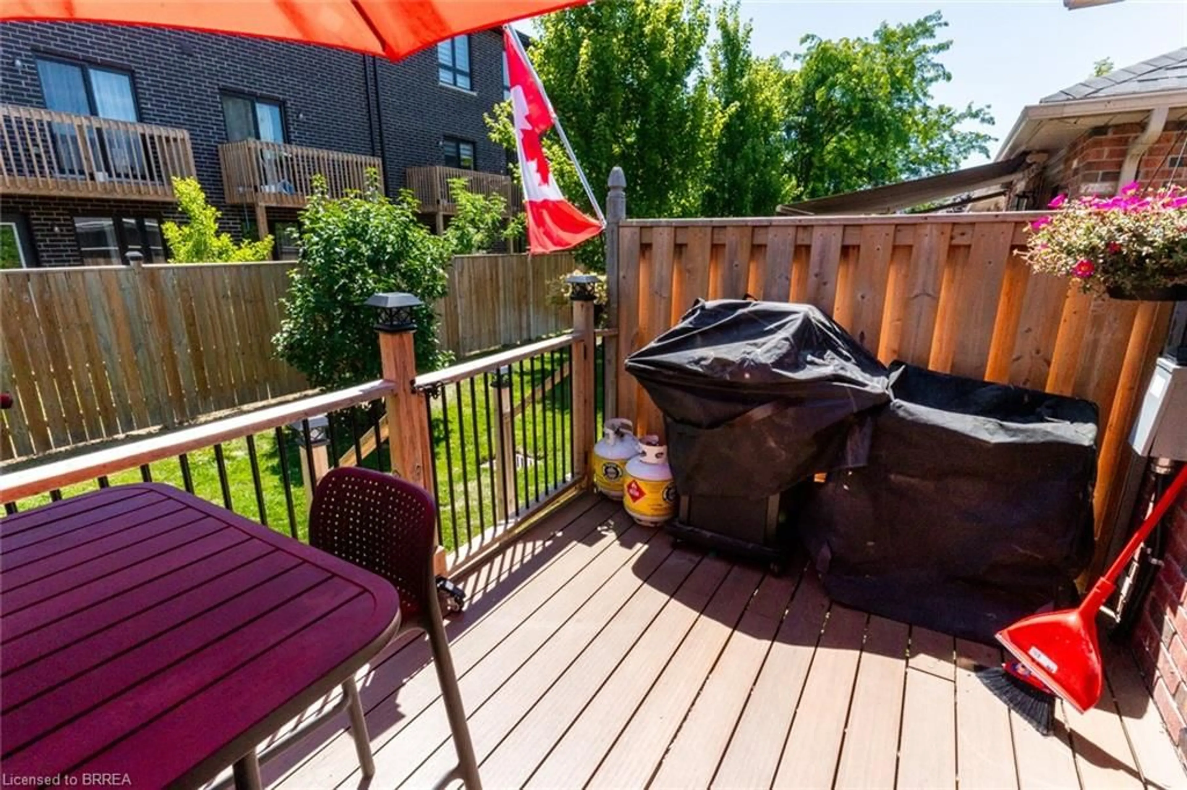 Patio, unknown for 694 Grey St #13, Brantford Ontario N3S 4Y4