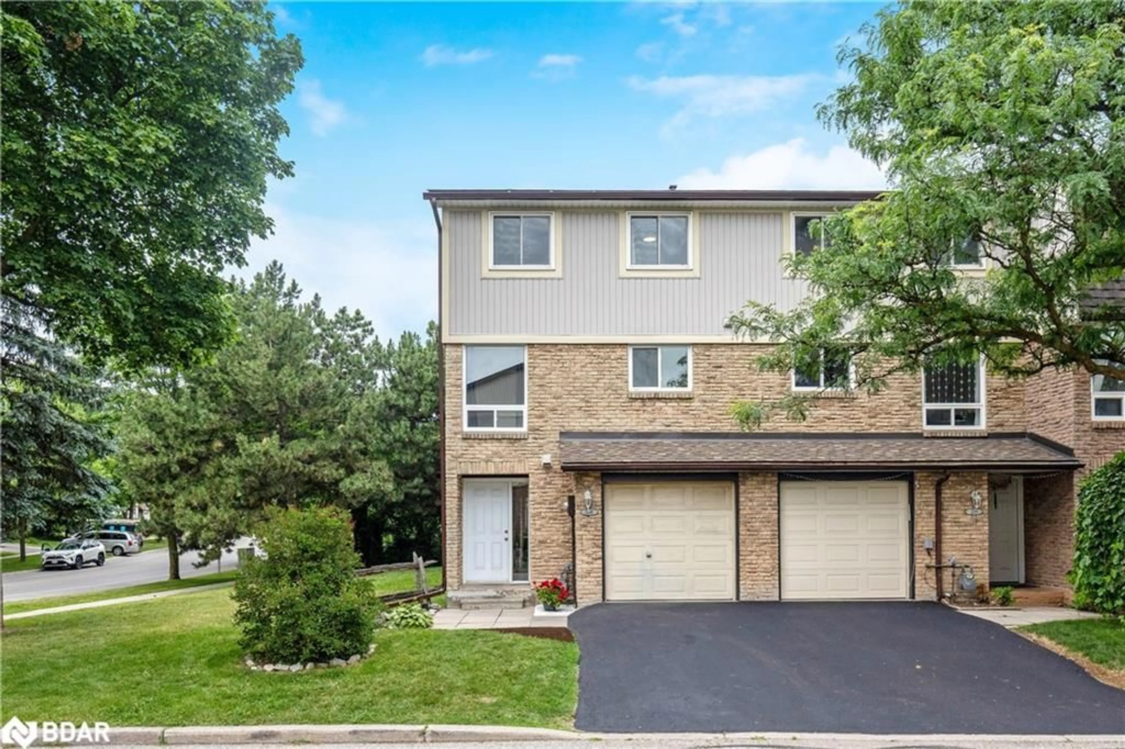 Home with brick exterior material, street for 341 Wilson Dr #34, Milton Ontario L9T 3Y9