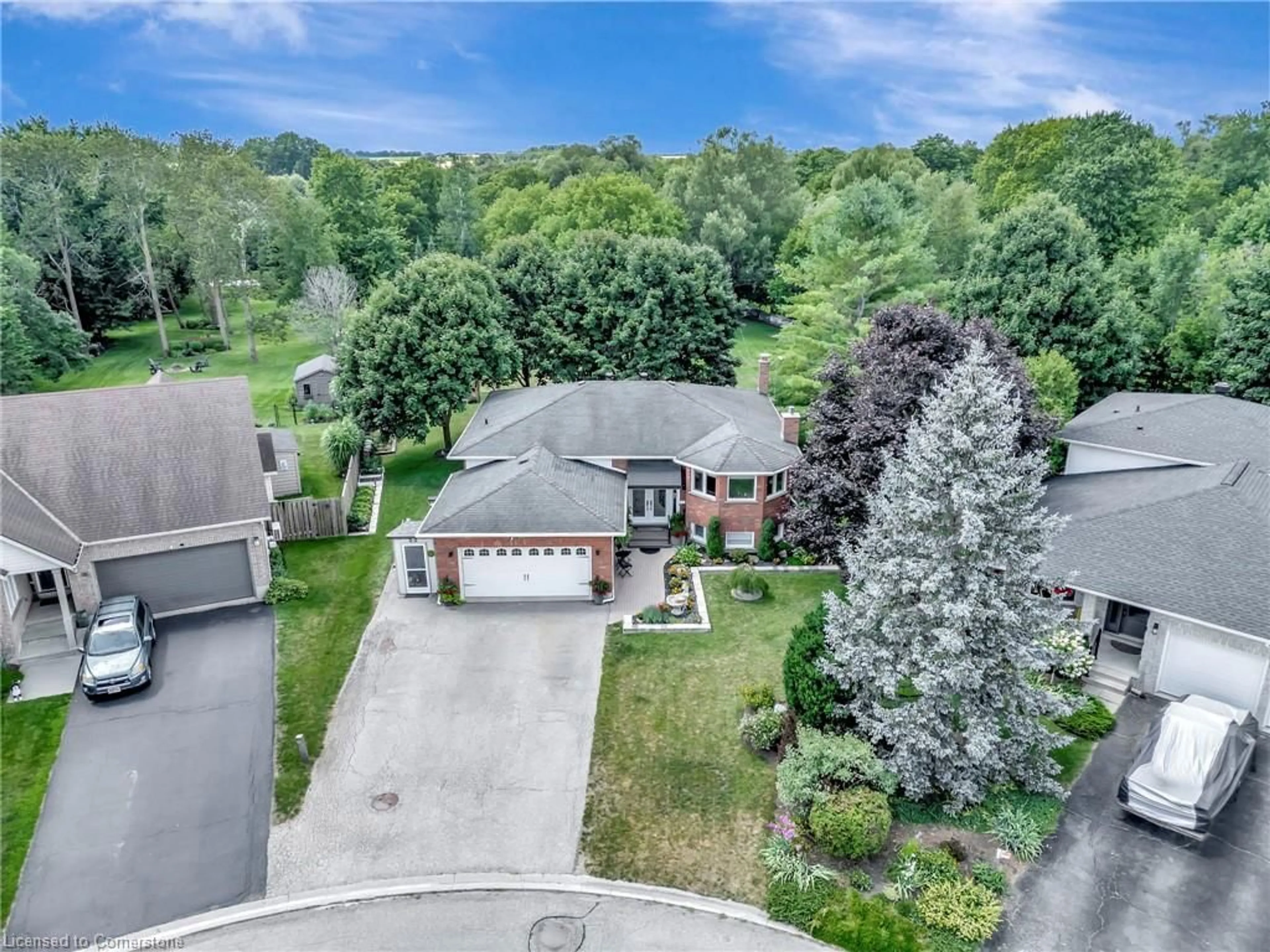 A pic from outside/outdoor area/front of a property/back of a property/a pic from drone, street for 120 Fennel St, Plattsville Ontario N0J 1S0
