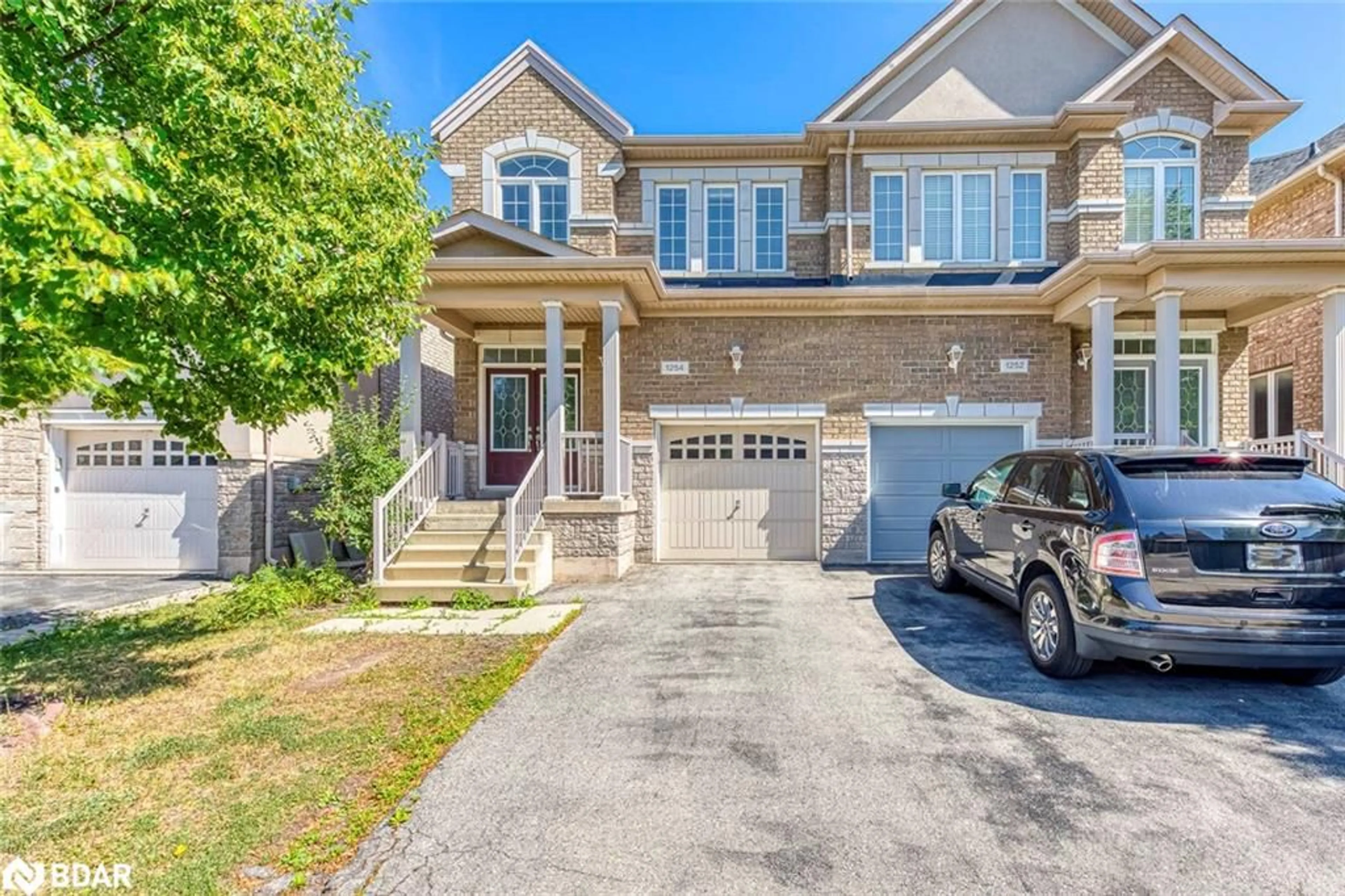 Home with brick exterior material, street for 1254 Craigleith Rd, Oakville Ontario L6H 0B6