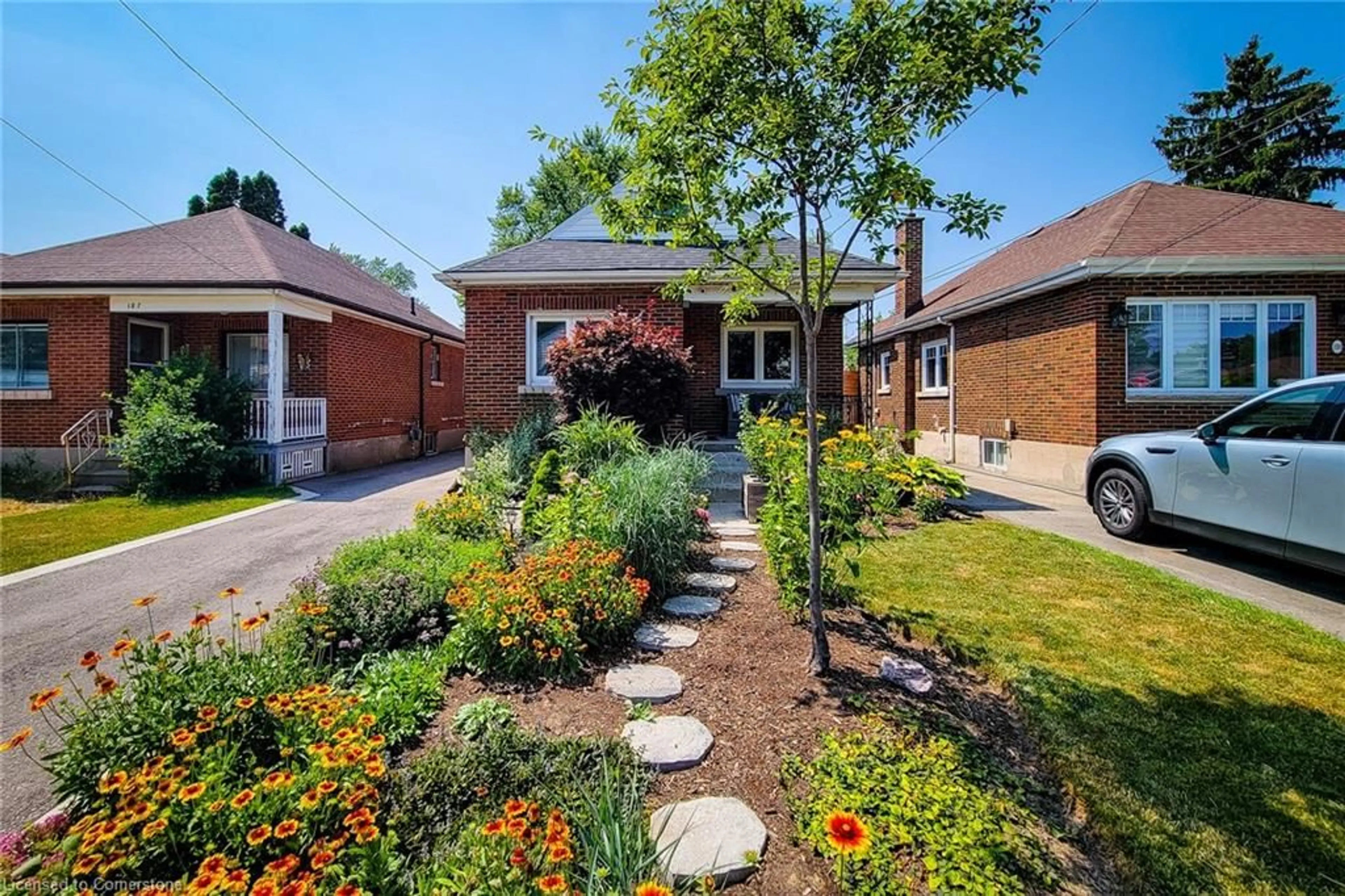 Home with brick exterior material, street for 191 Paradise Rd, Hamilton Ontario L8S 3T2