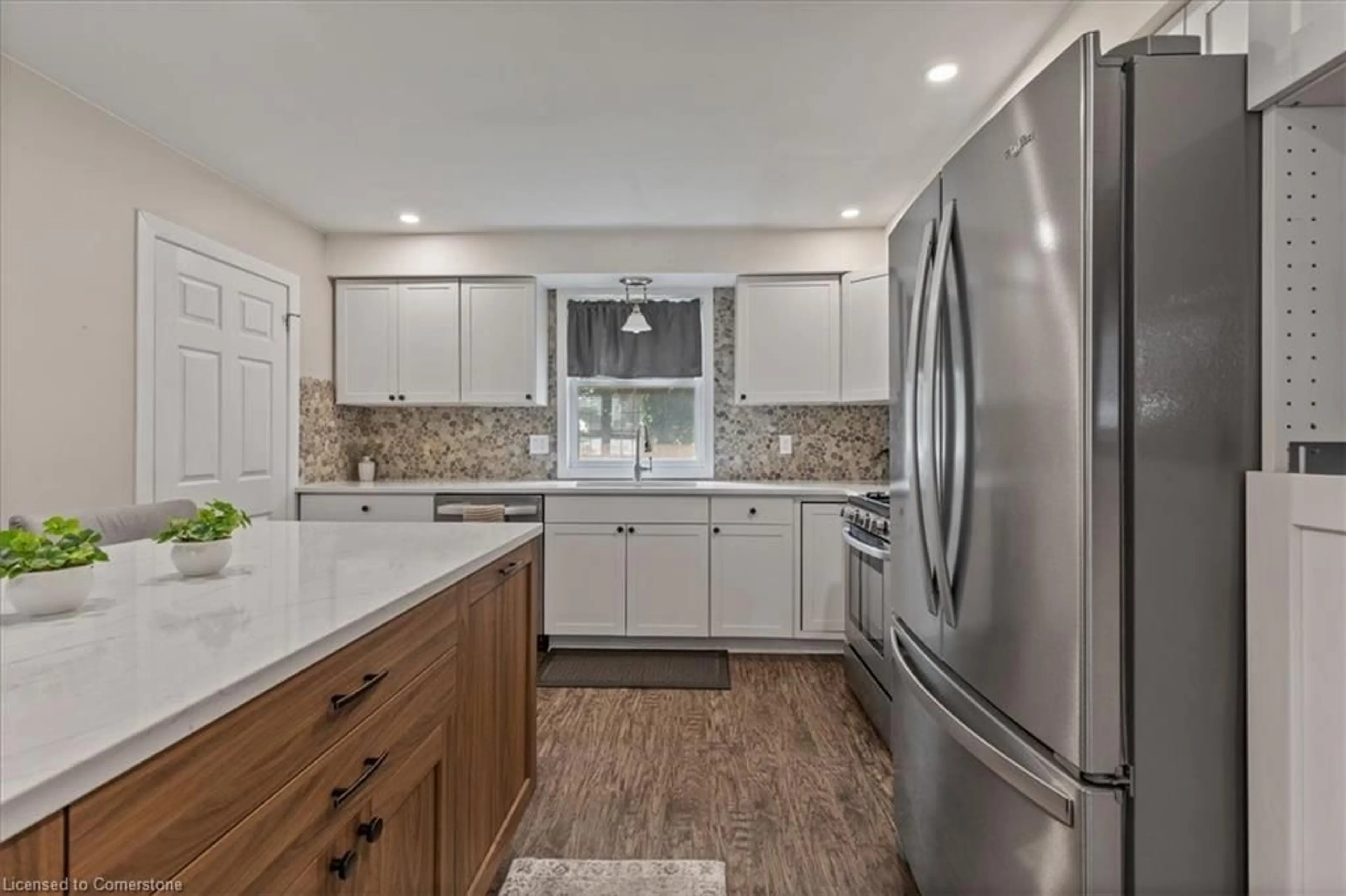 Open concept kitchen, ceramic/tile floor for 2 Northcourt St, Norwich Ontario N0J 1P0