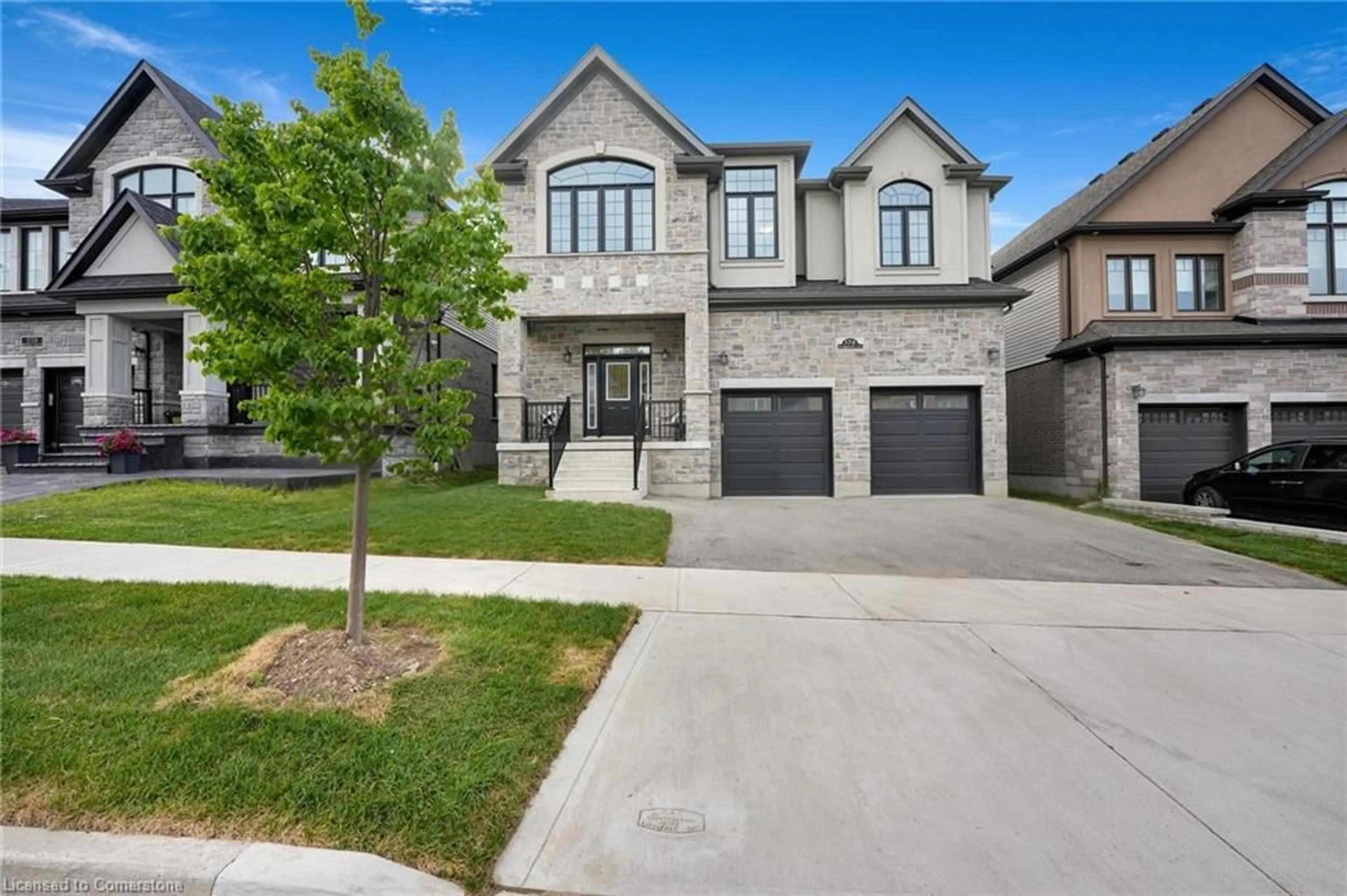 Home with brick exterior material, street for 554 Bridgemill Cres, Kitchener Ontario N2A 0K3