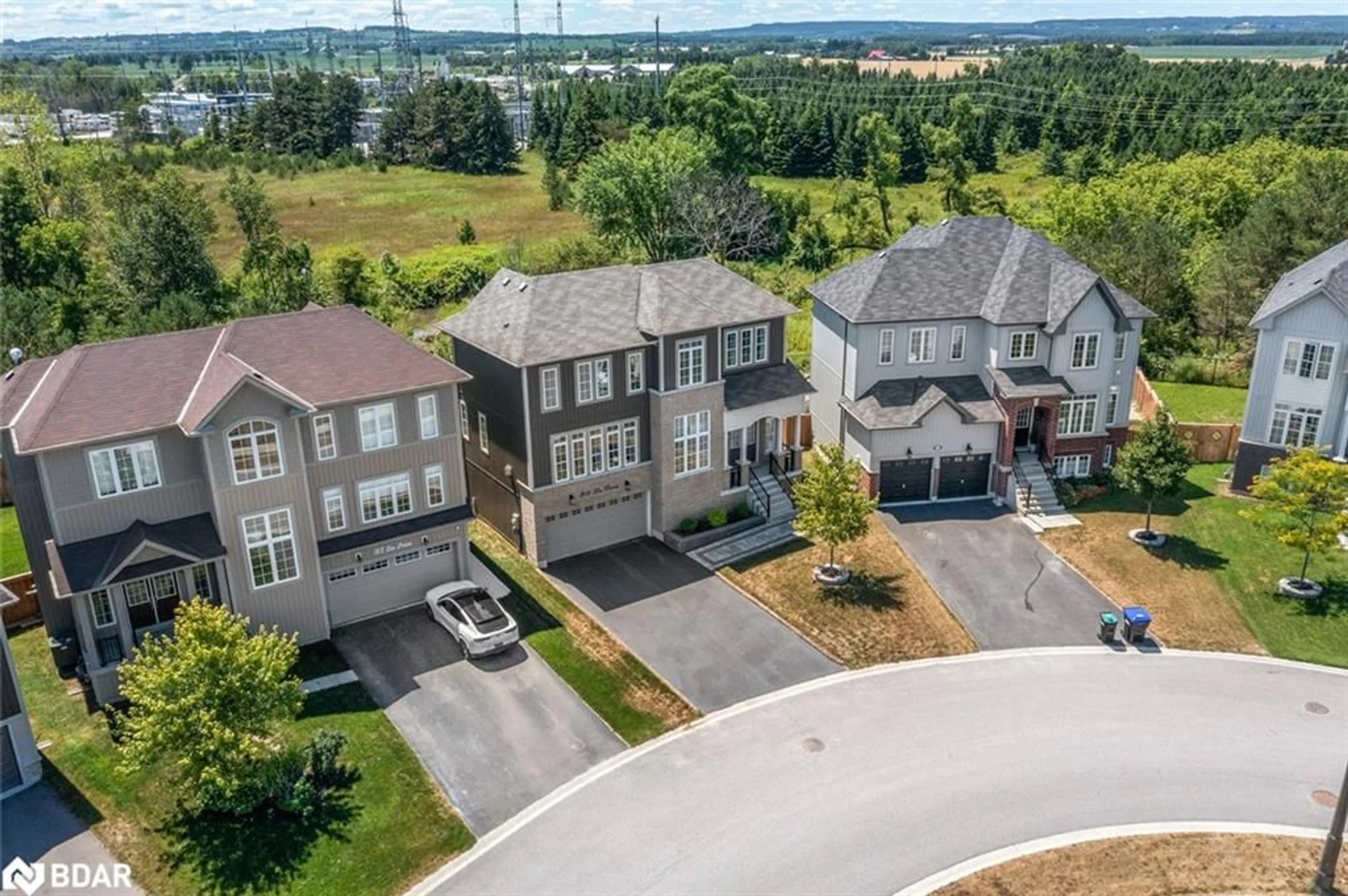 A pic from outside/outdoor area/front of a property/back of a property/a pic from drone, mountain view for 204 Lia Drive, Stayner Ontario L0M 1S0