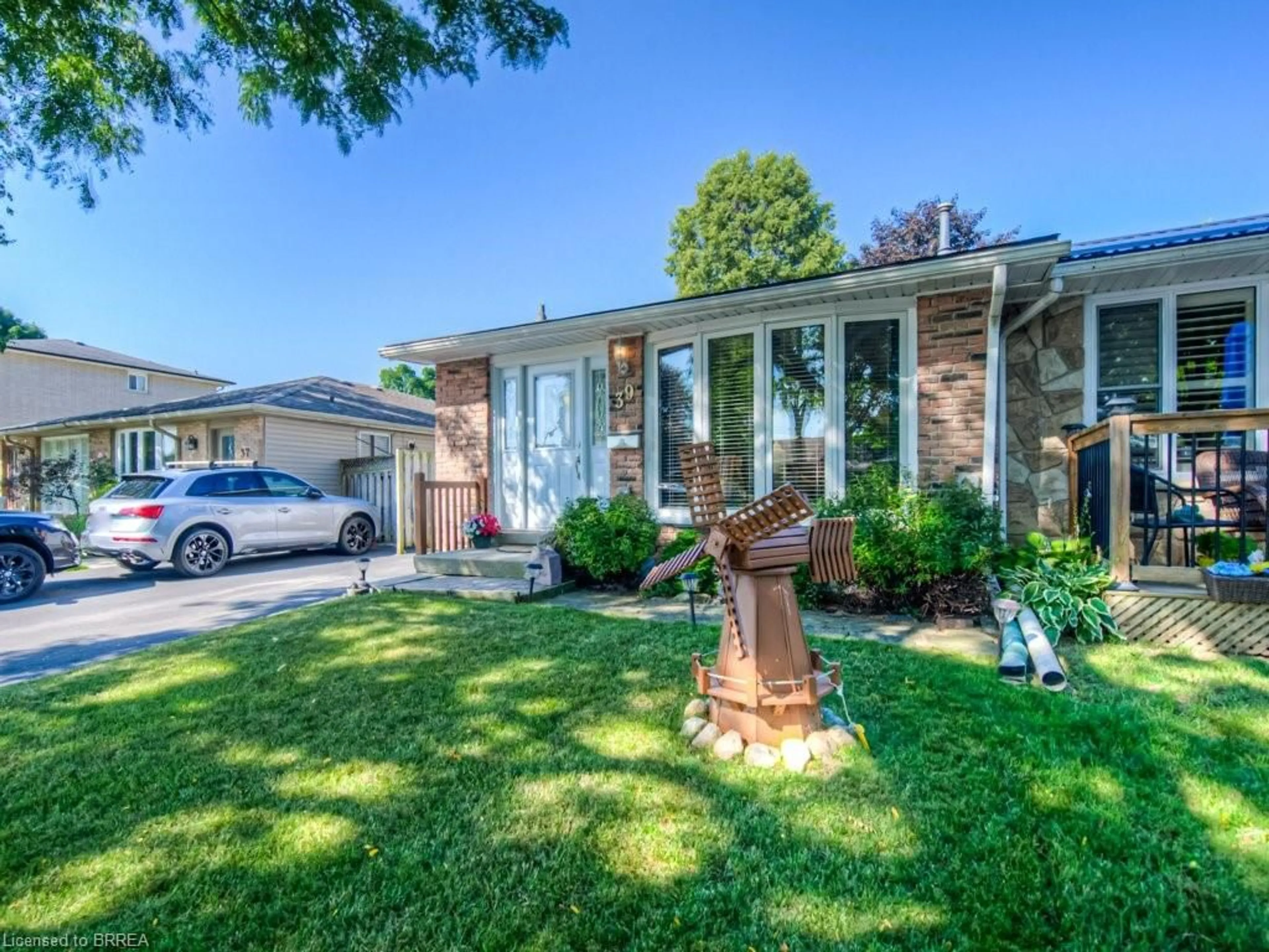 Unknown for 39 Ivanhoe Rd, Brantford Ontario N3R 6V1