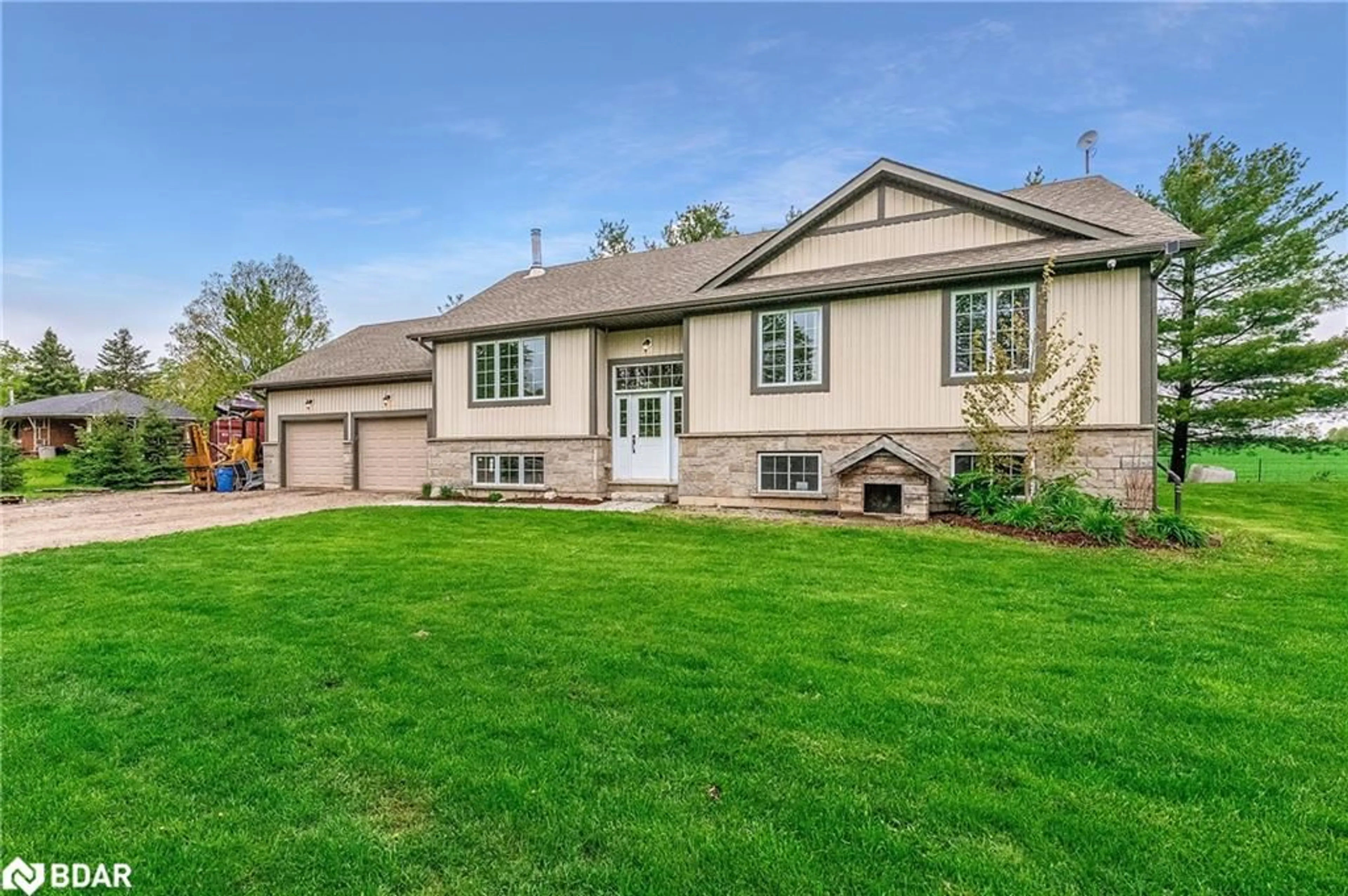 Unknown for 402187 County Road 15, Grand Valley Ontario L9W 3B5