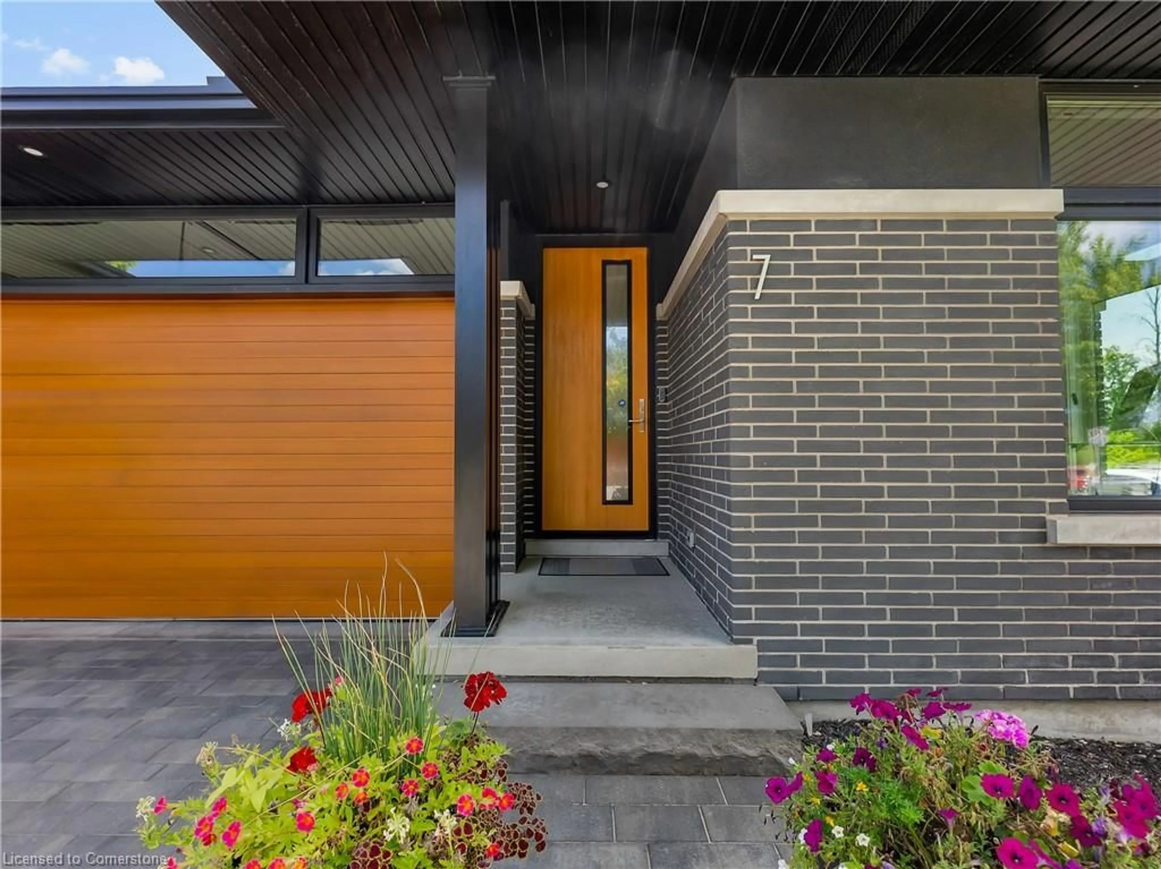 Unknown for 7 Taliesin Trail, Welland Ontario L3C 0H5
