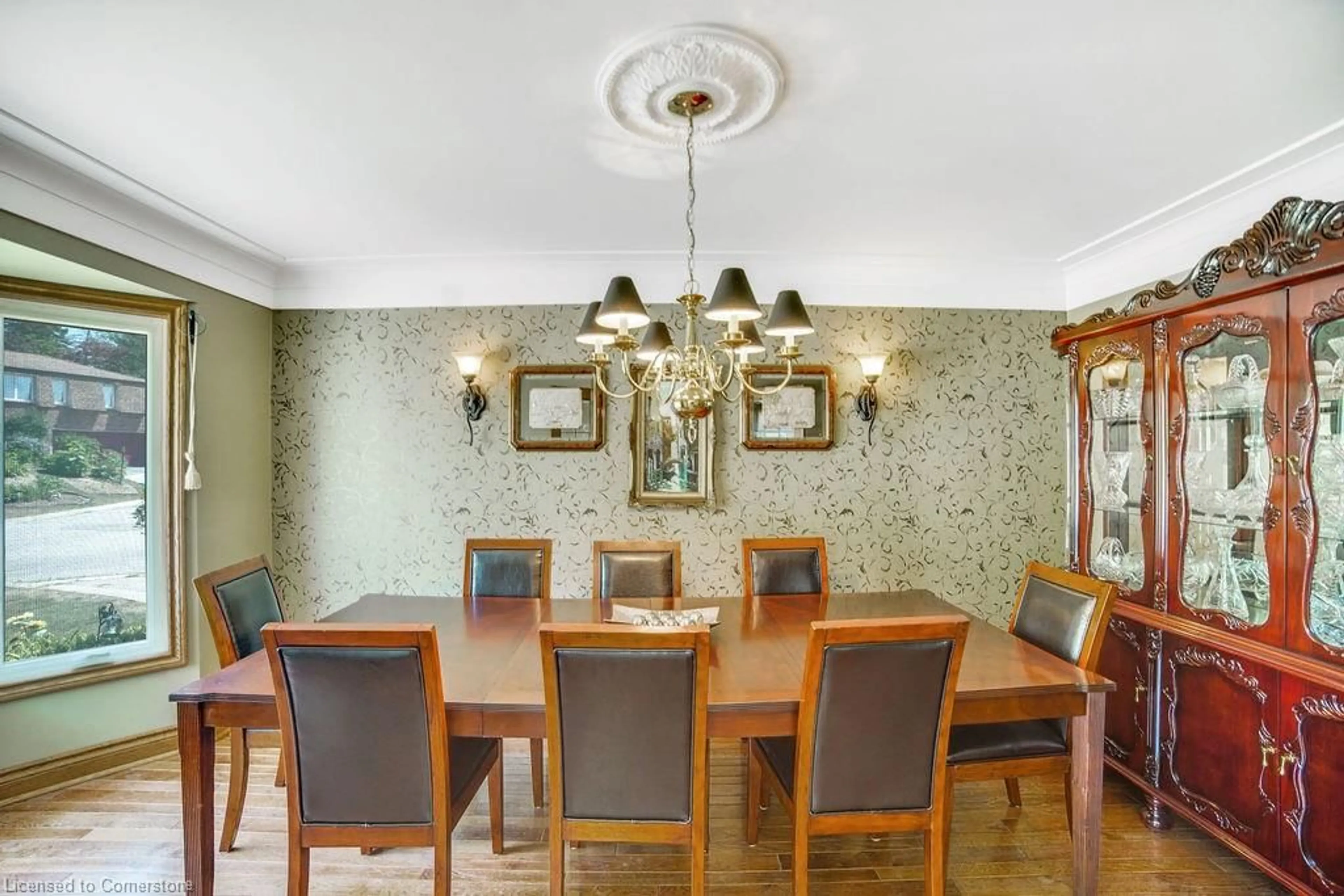 Dining room, unknown for 9 Lamb Crt, Caledonia Ontario N3W 1E2
