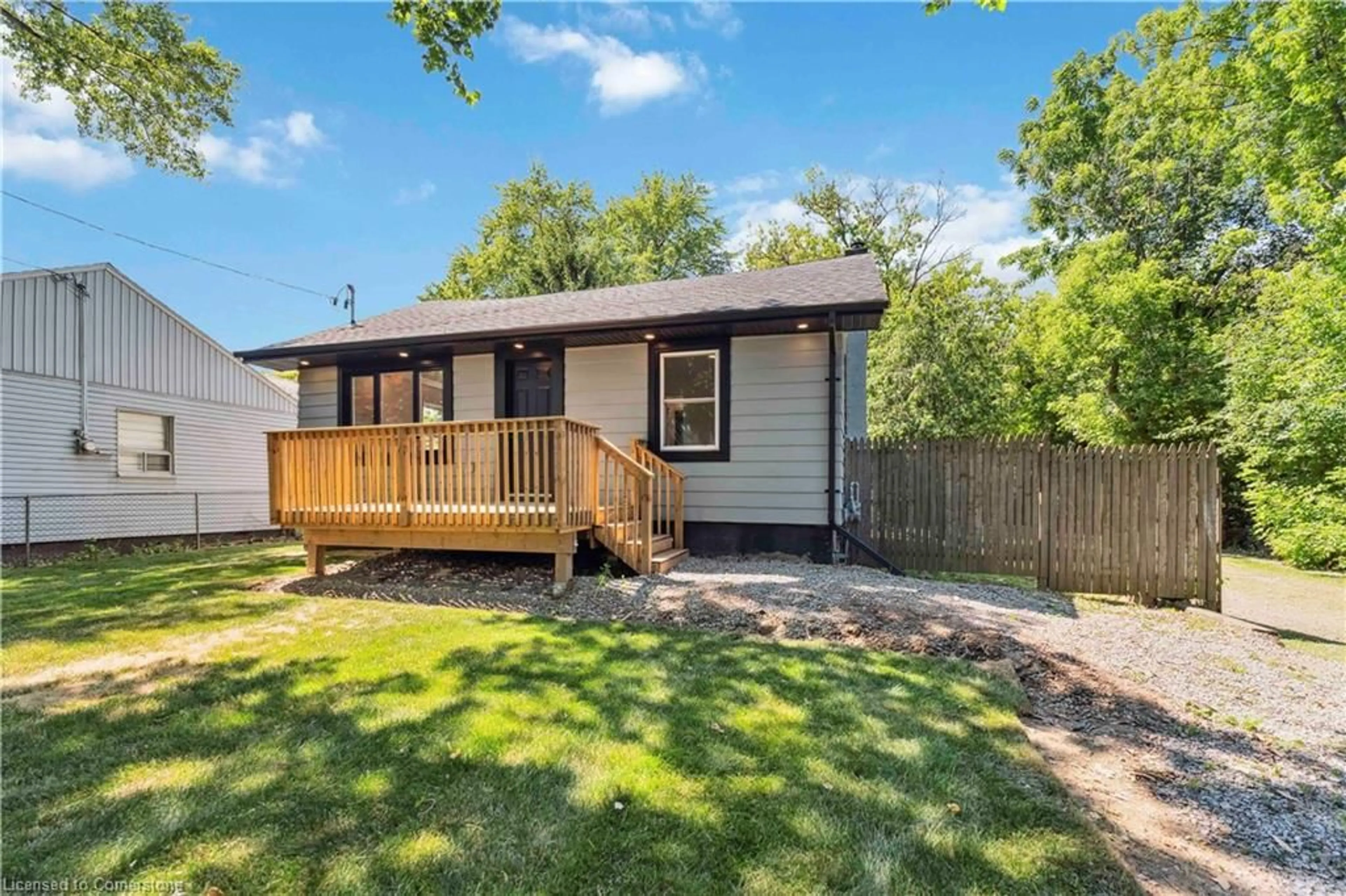 Unknown for 387 Weir St, Hamilton Ontario L8H 5G6