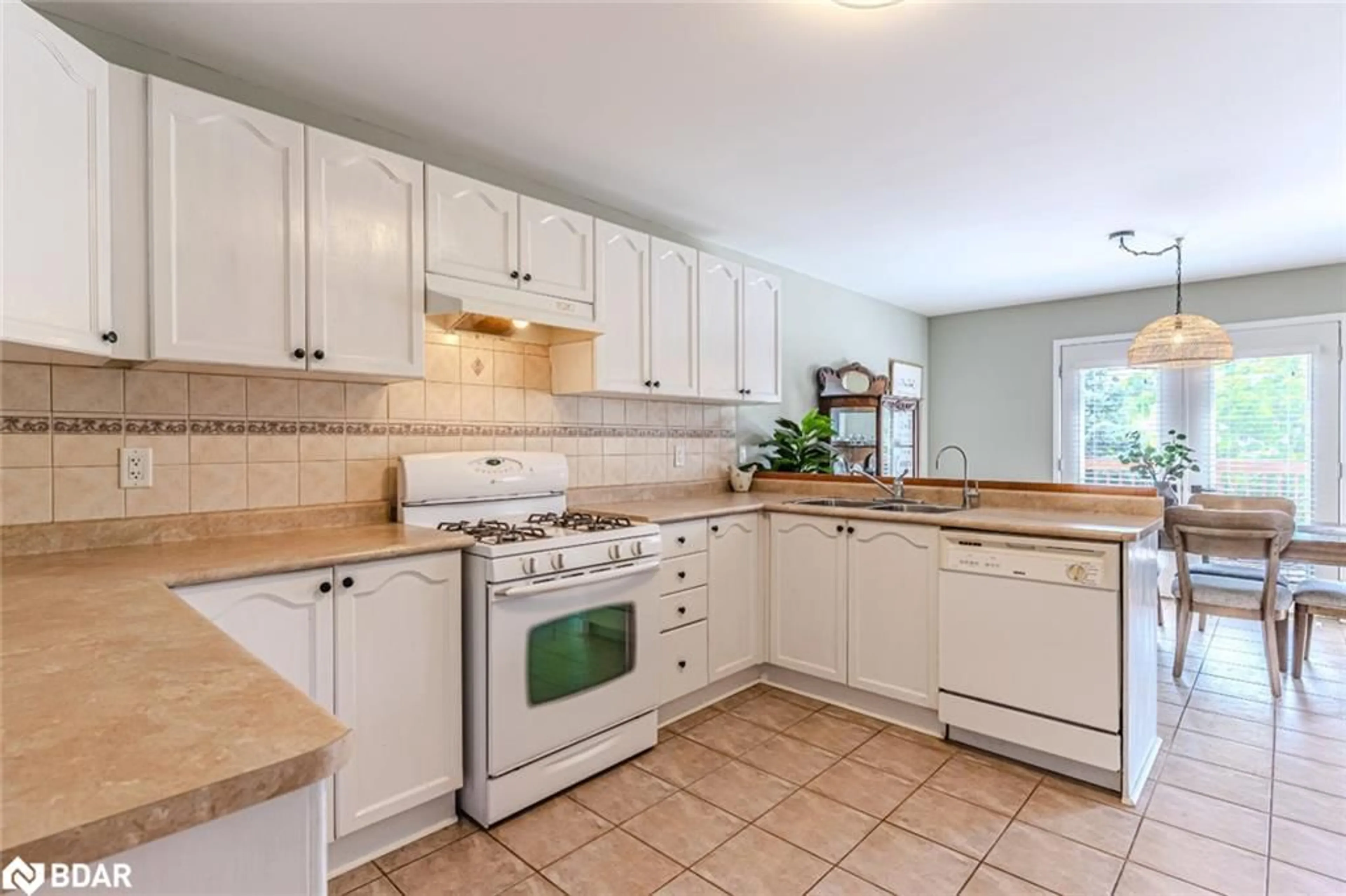 Standard kitchen, ceramic/tile floor for 3165 Bass Lake Sideroad, Orillia Ontario L3V 7Y7