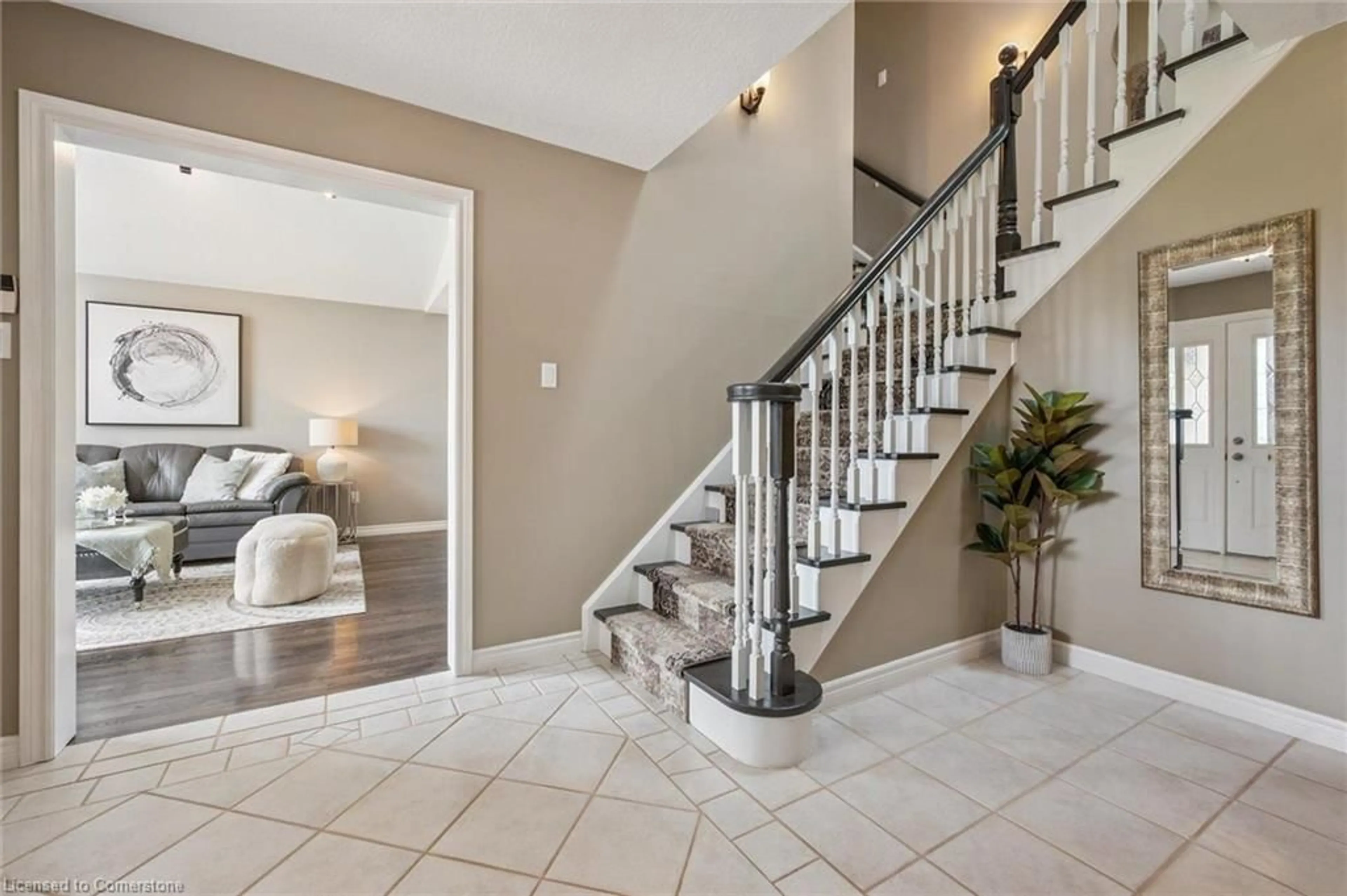 Indoor foyer for 6 George Wellington Pl, Guelph Ontario N1H 6J1