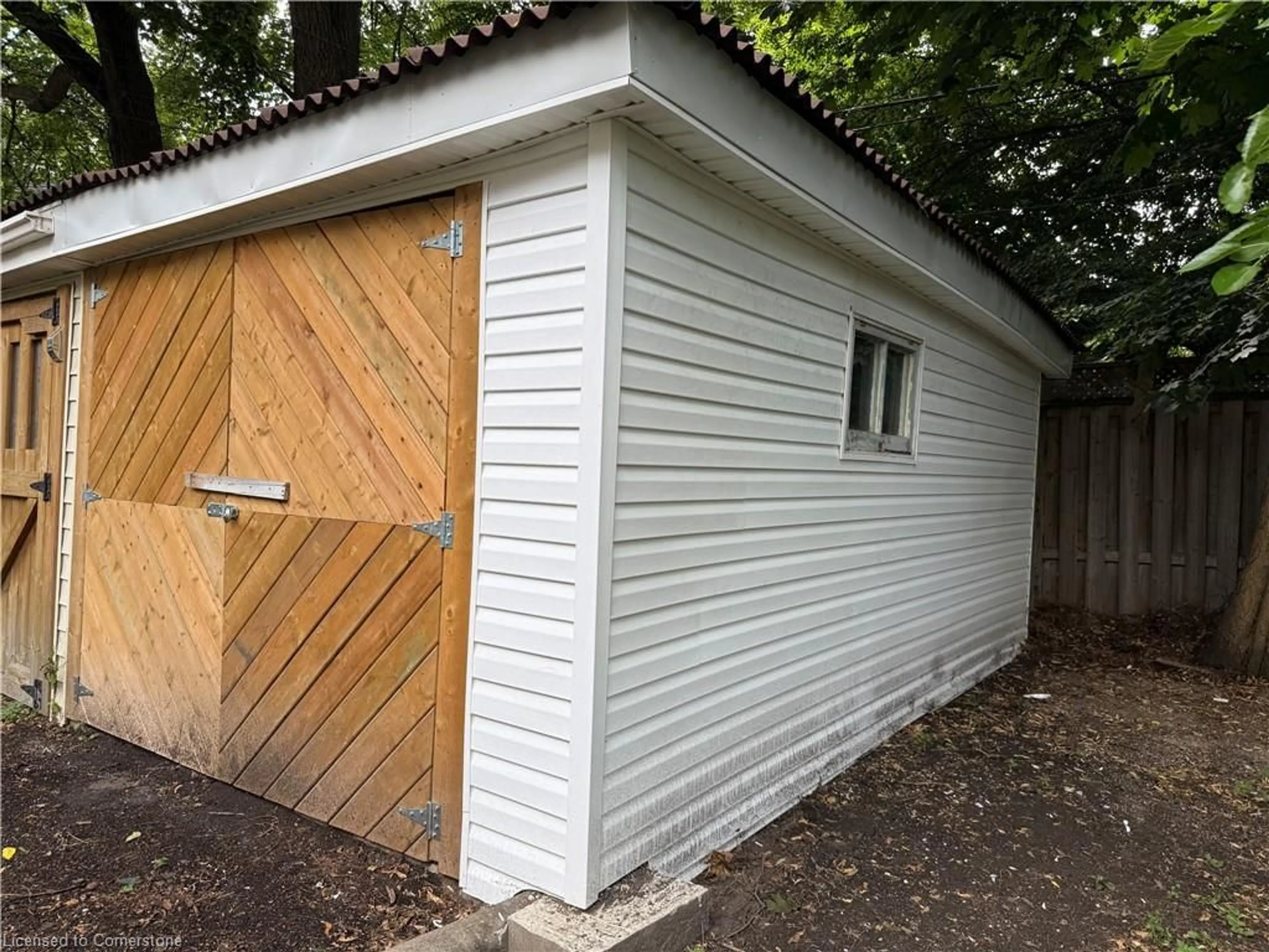 Shed for 172 Sherman Ave, Hamilton Ontario L8M 2P9