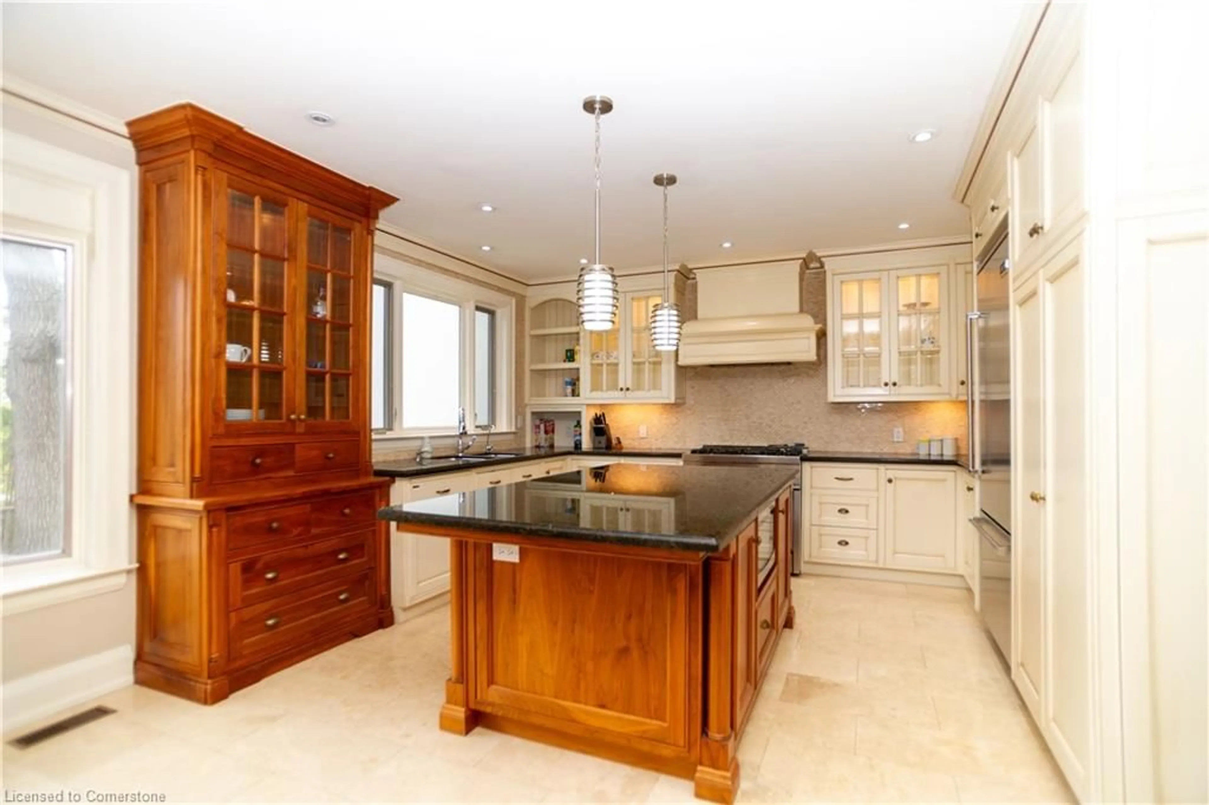 Open concept kitchen, ceramic/tile floor for 136 Humbercrest Blvd, Toronto Ontario M6S 4L3