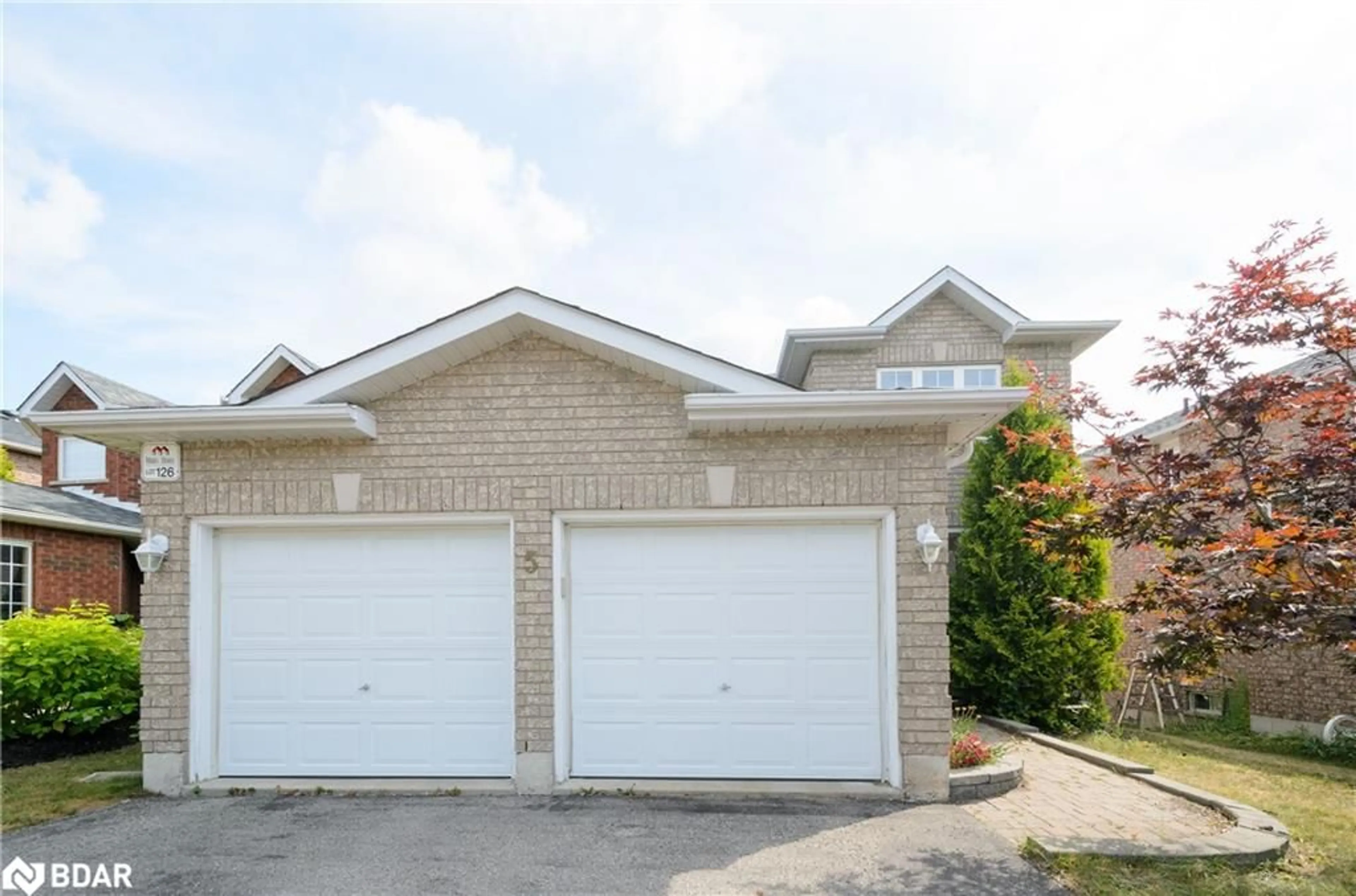 Unknown for 5 Brown Wood Dr, Barrie Ontario L4M 6N4