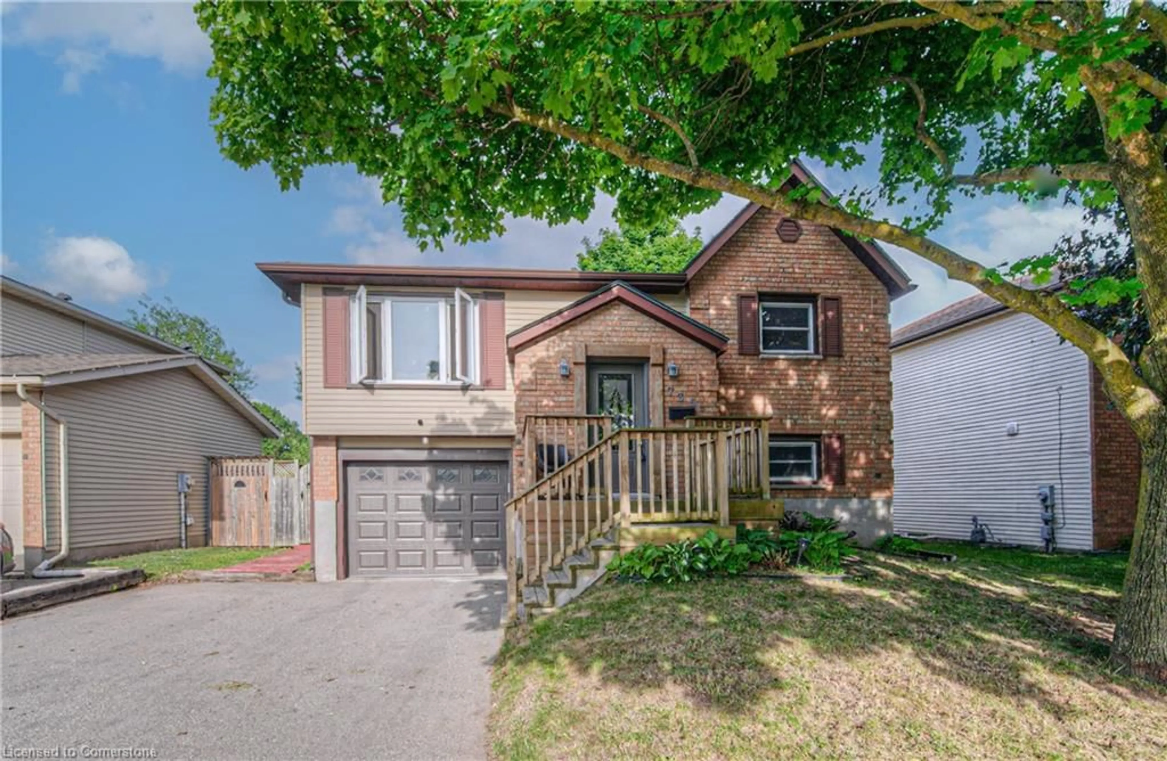 Home with brick exterior material, street for 735 Elgin St, Cambridge Ontario N1R 7W7