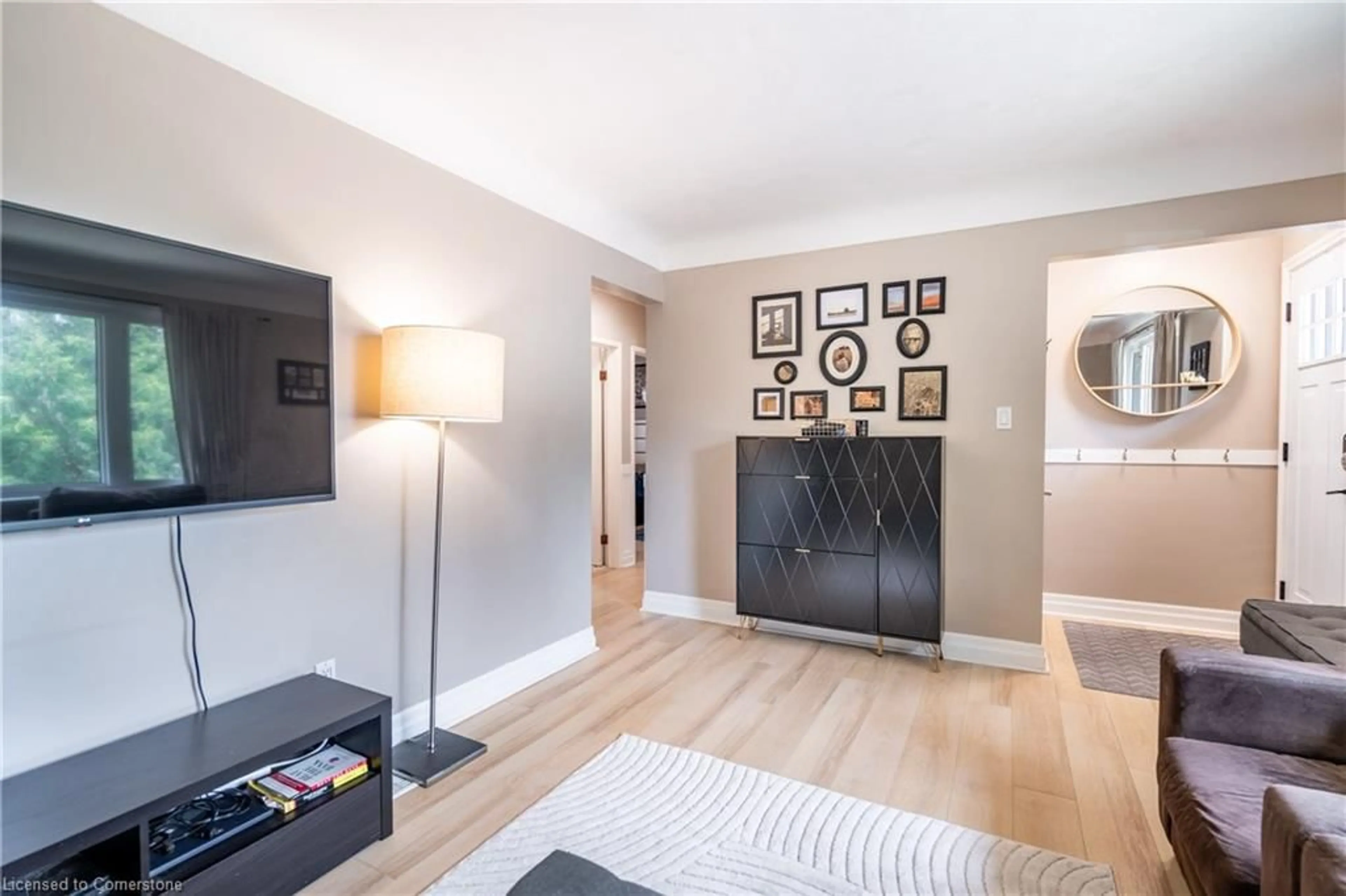 Unknown for 199 Fernwood Cres, Hamilton Ontario L8T 3L5